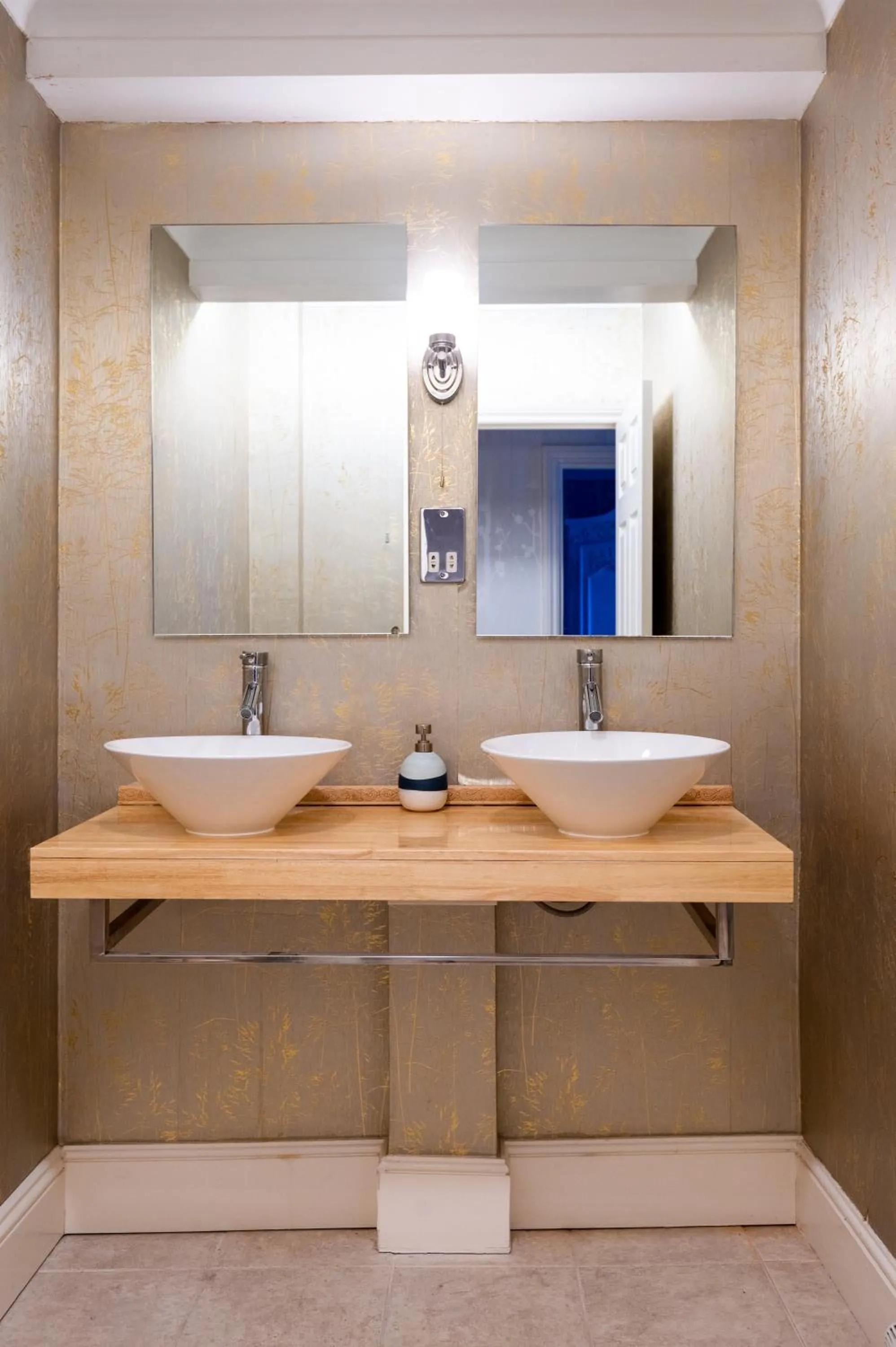 Bathroom in Enchanted Manor