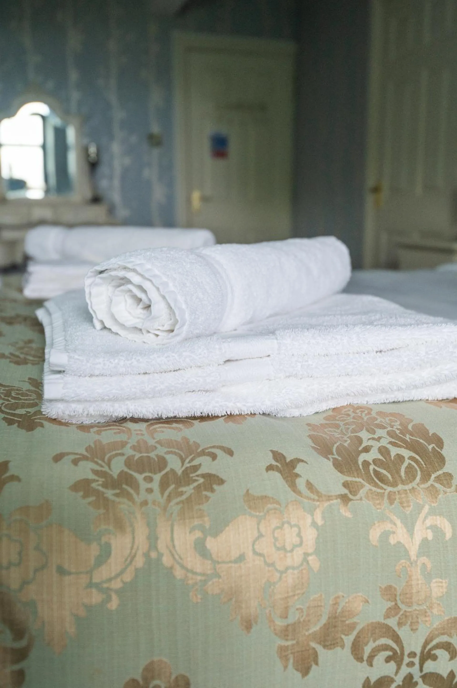 Bedroom, Bed in Enchanted Manor