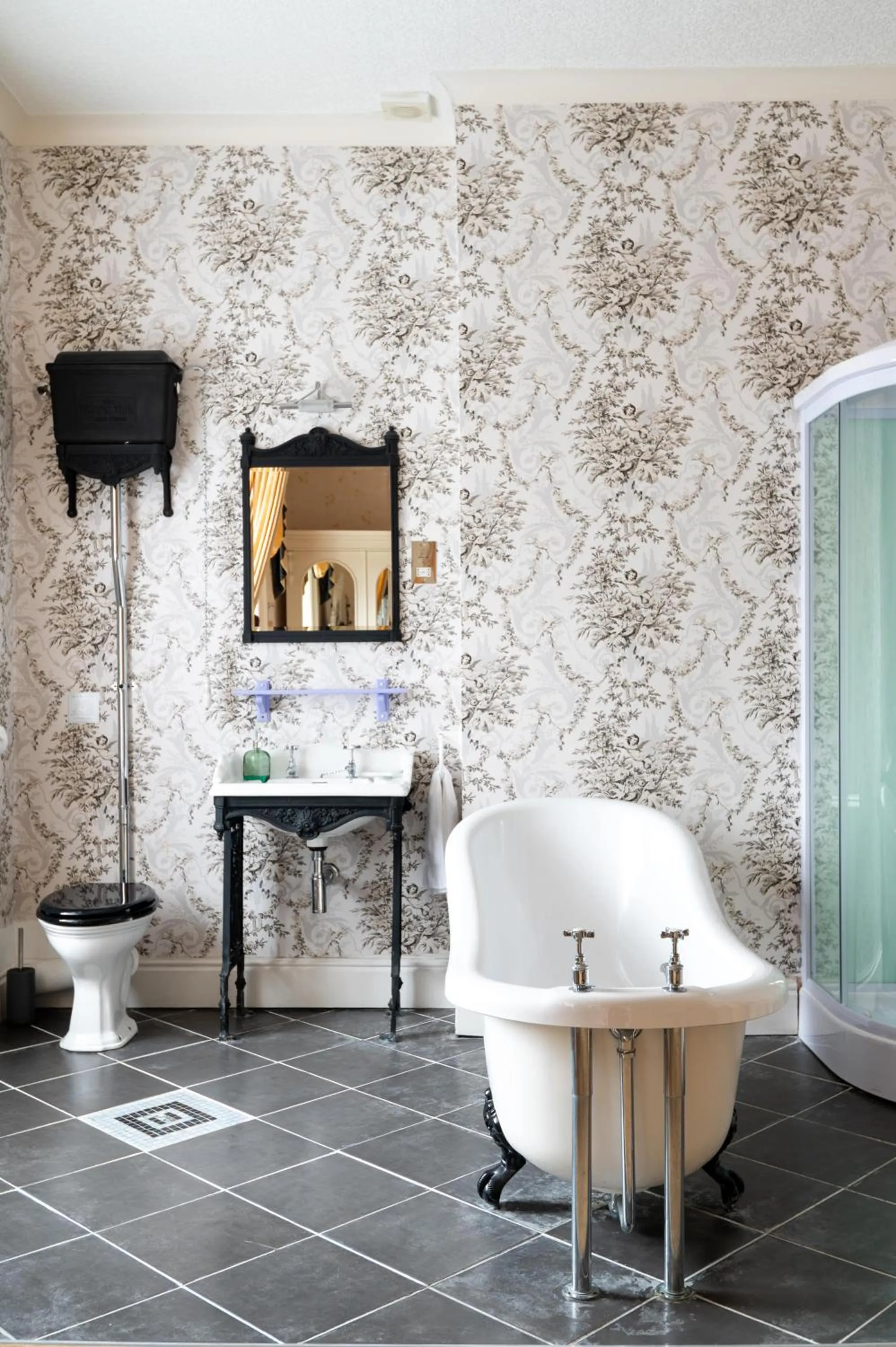 Bathroom in Enchanted Manor