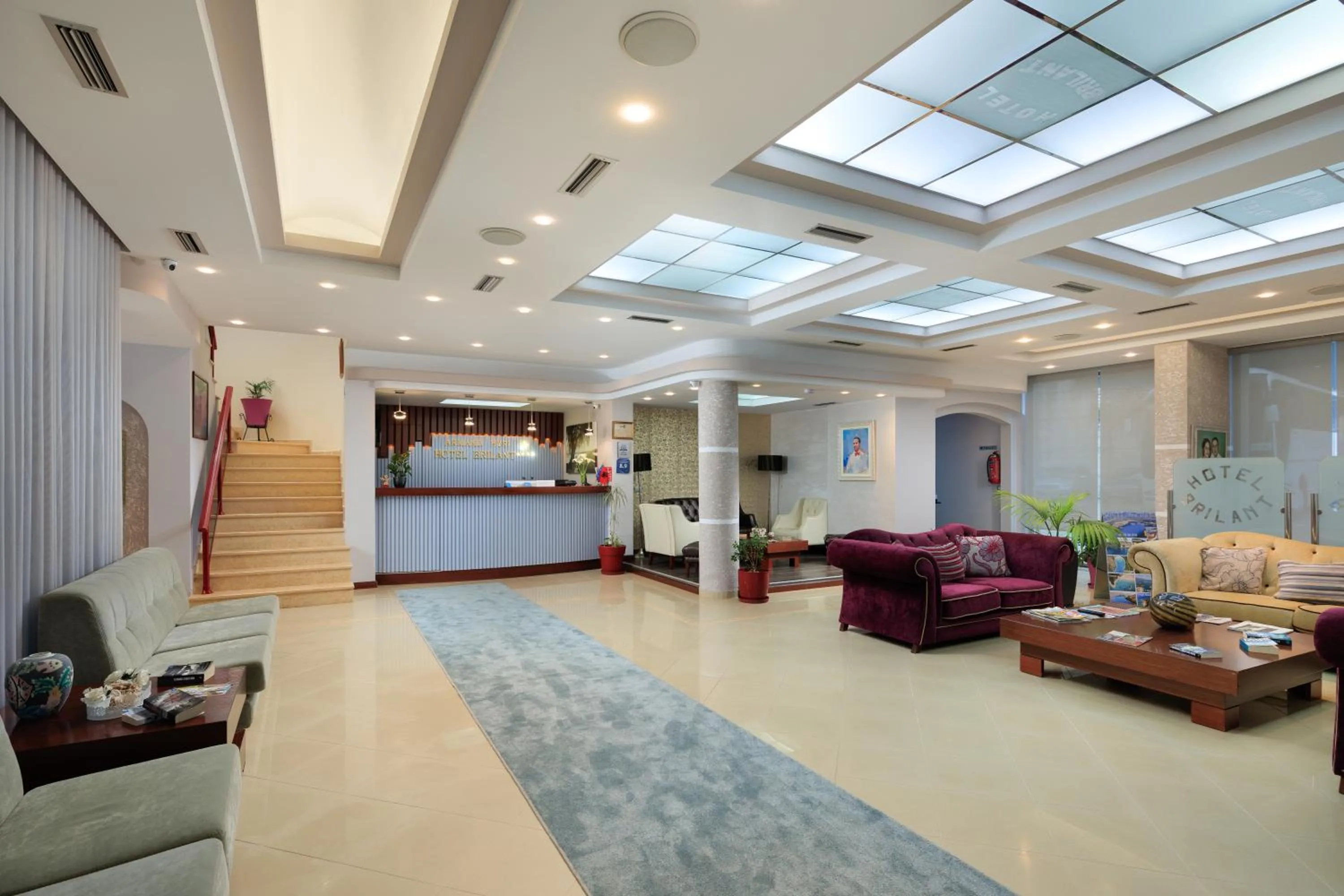 Seating area in Hotel Brilant Saranda