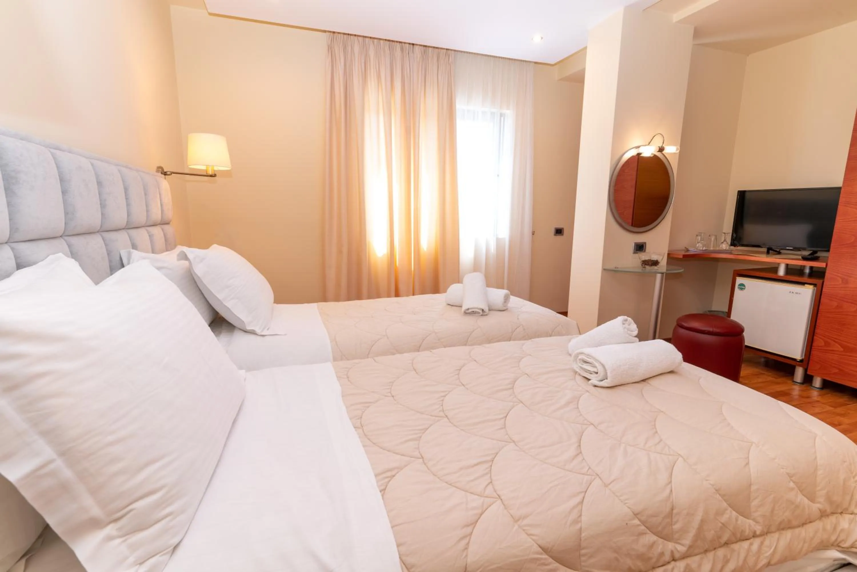 Photo of the whole room, Bed in Hotel Brilant Saranda