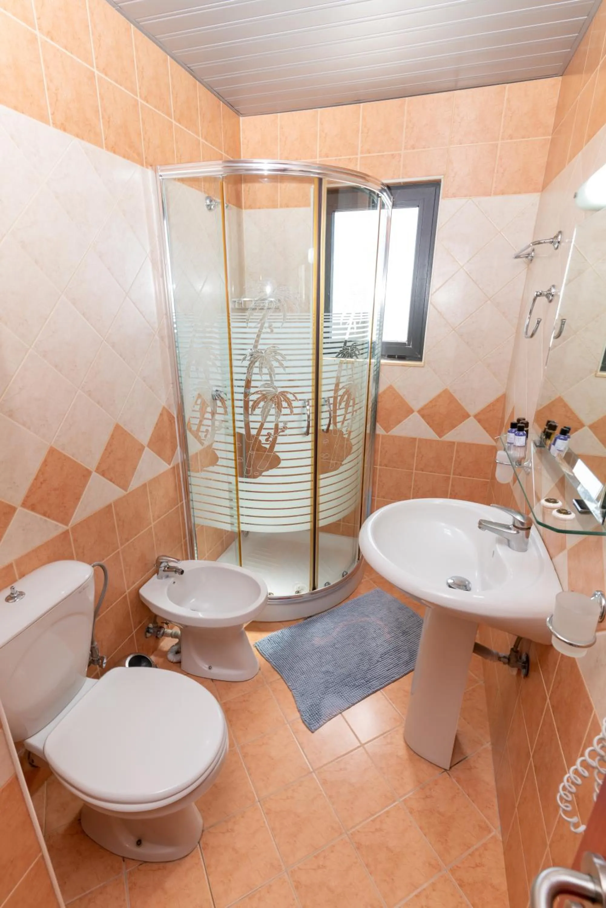 Bathroom in Hotel Brilant Saranda