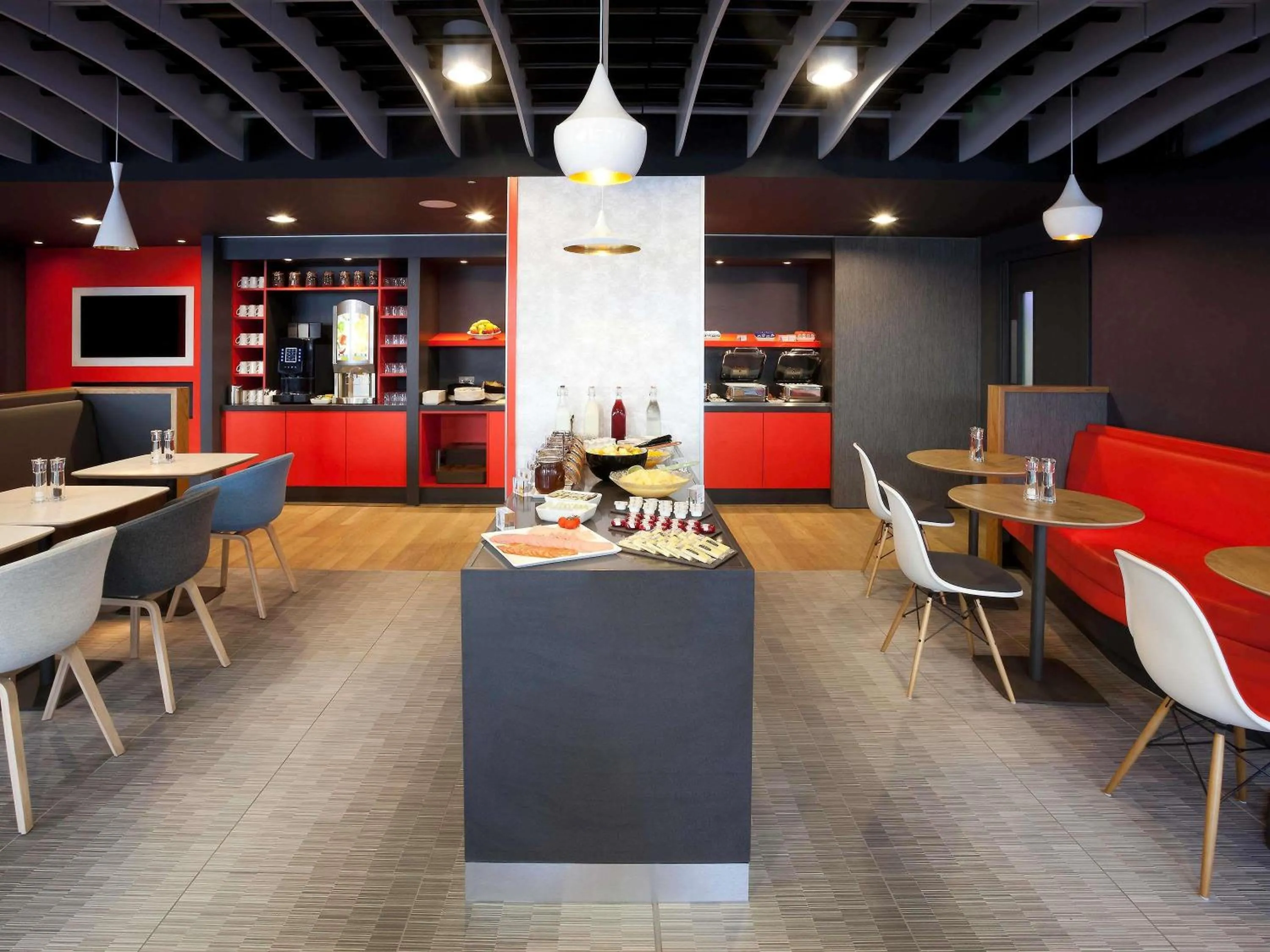 Breakfast in ibis Brighton City Centre - Station