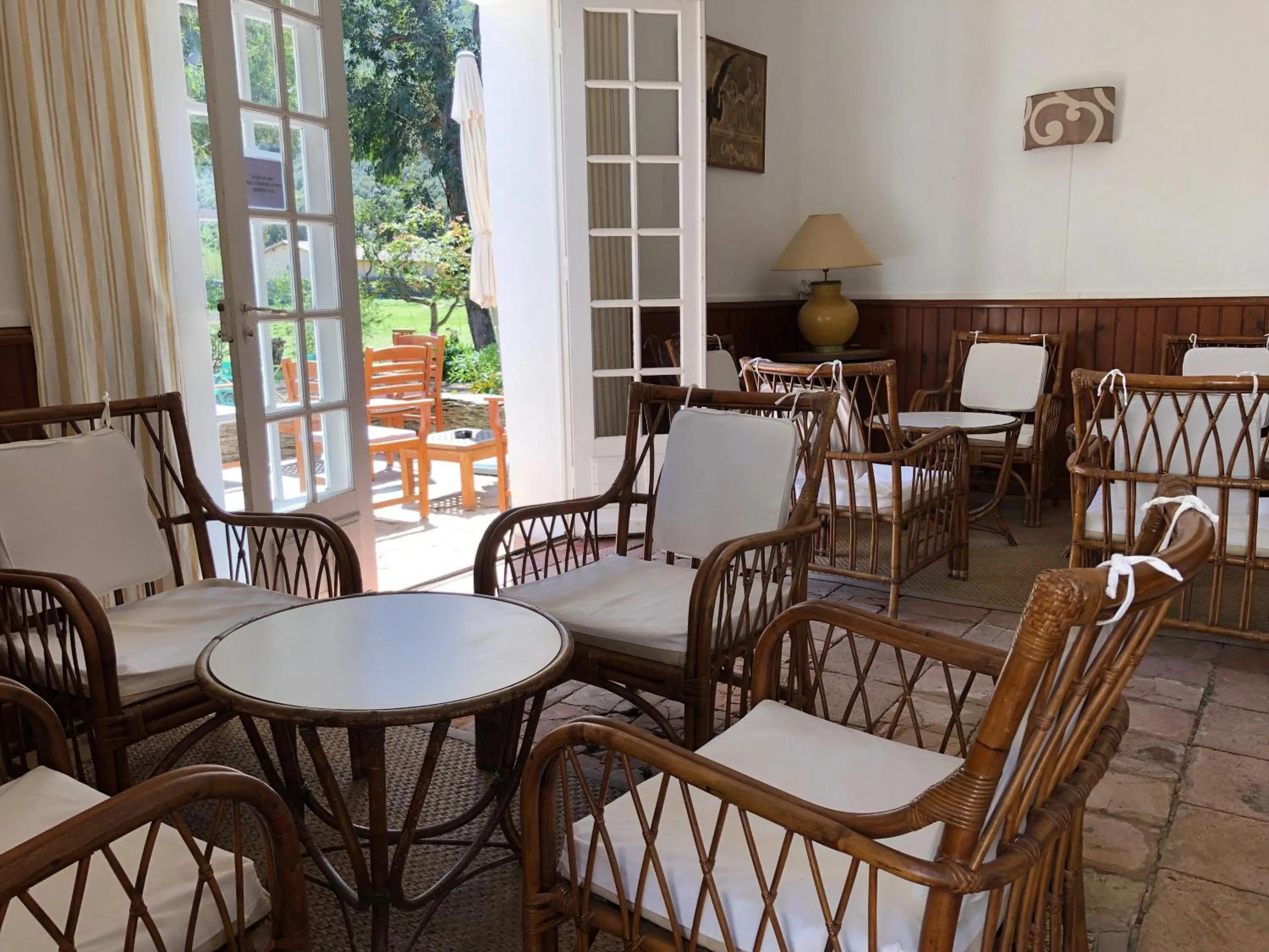 Lounge or bar in Le Manoir de Port-Cros