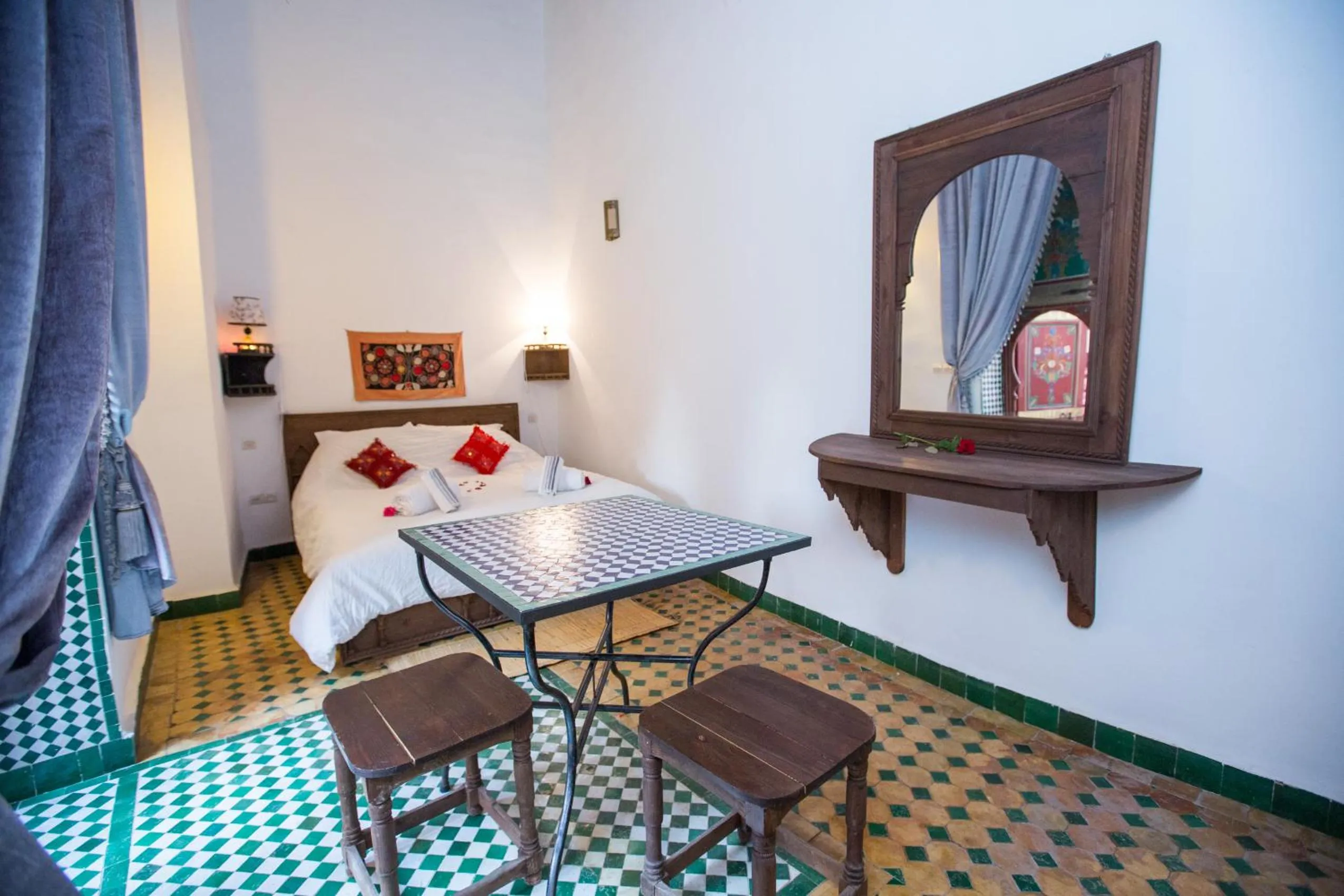 Photo of the whole room, Bed in Riad Zina Fes - Elegance in the Heart of Fes