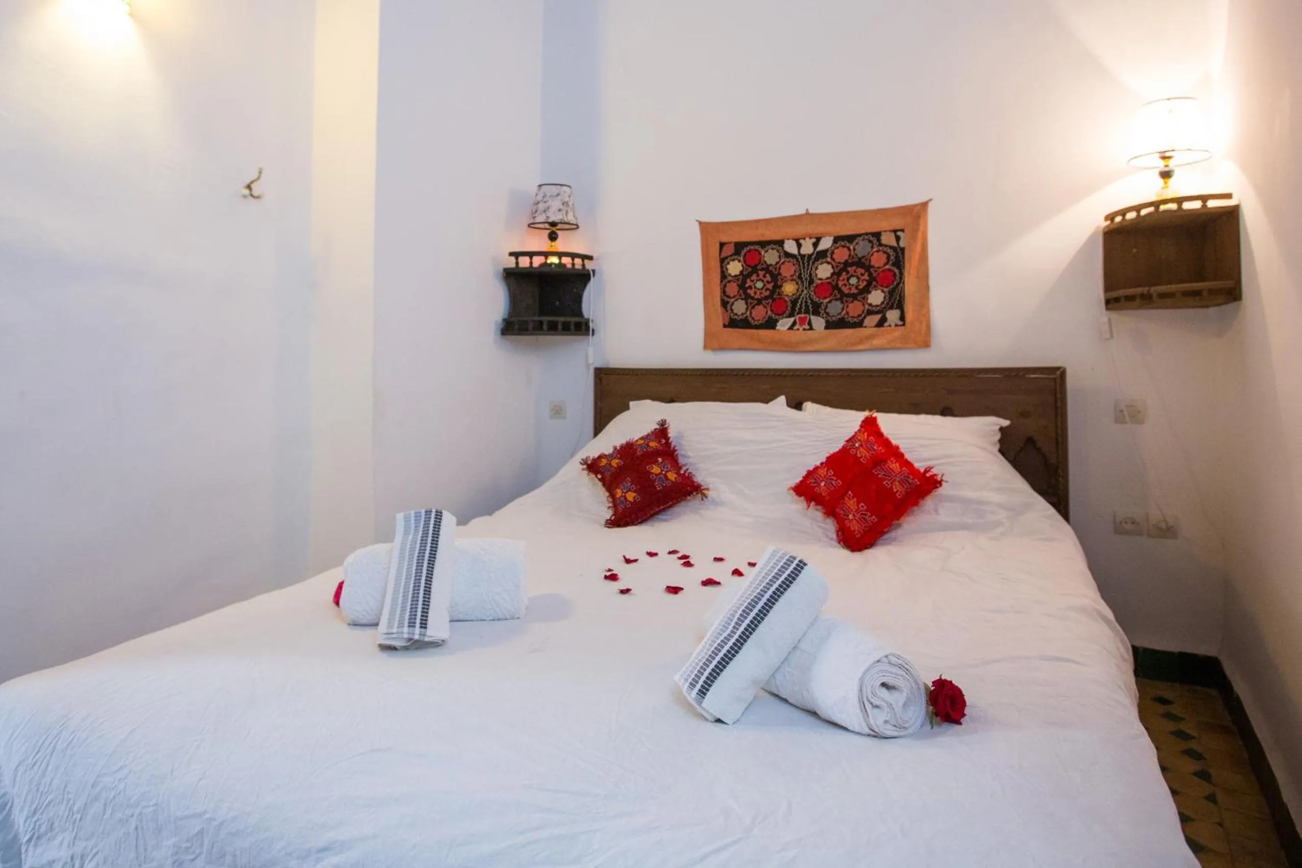 Balcony/Terrace, Bed in Riad Zina Fes - Elegance in the Heart of Fes