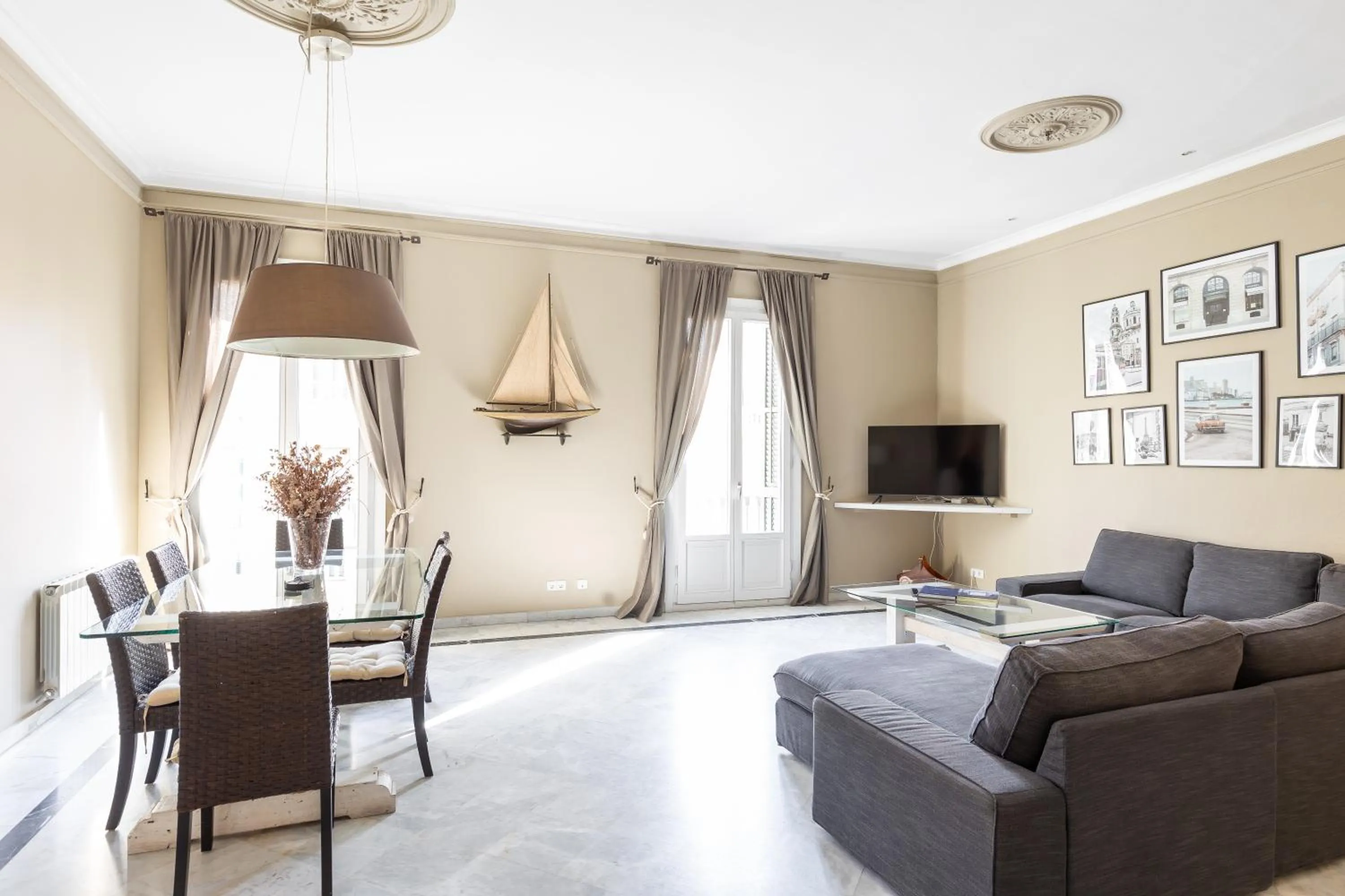 Living room in BCN Apartments 41