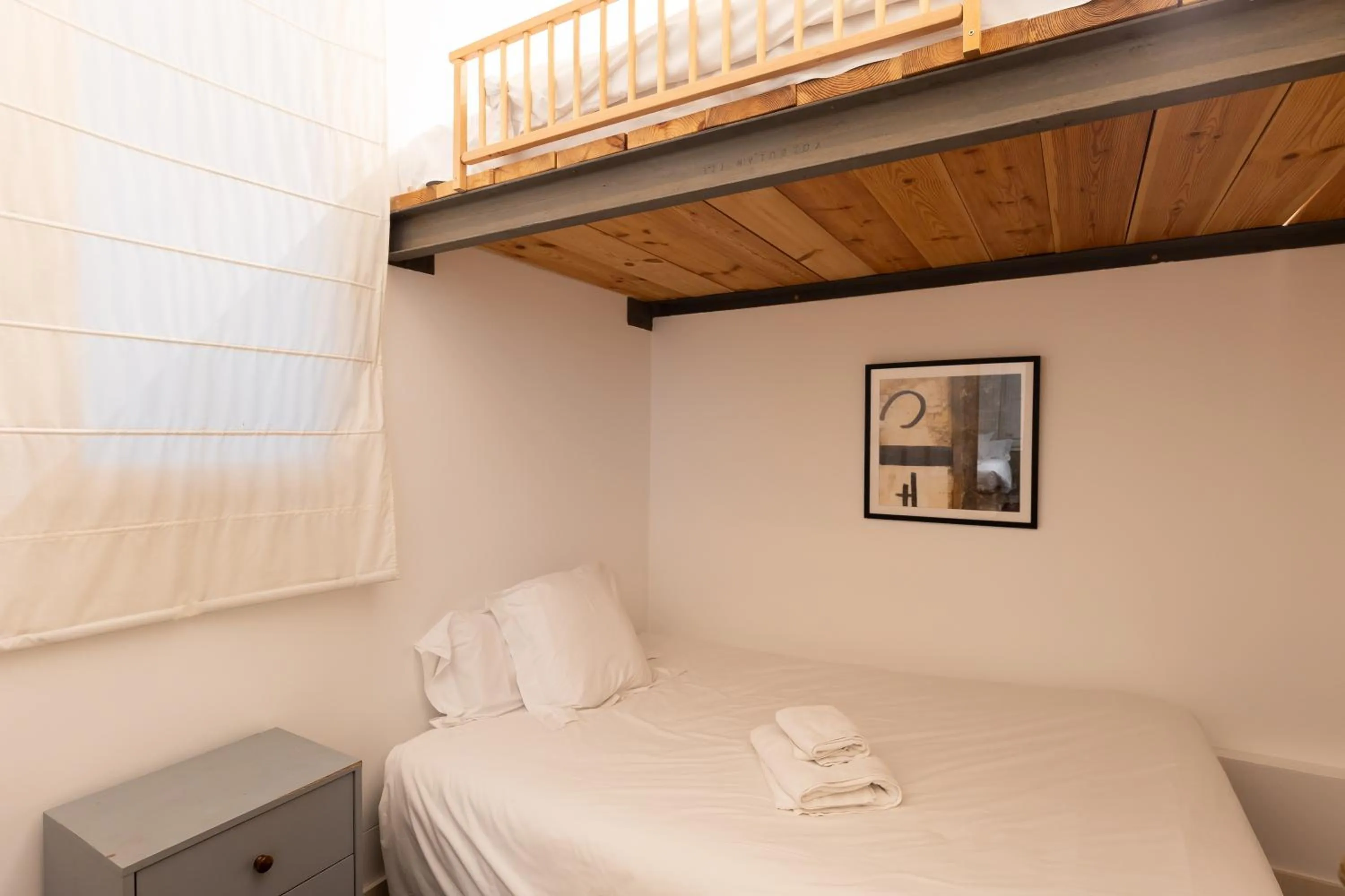 Bedroom, Bed in BCN Apartments 41