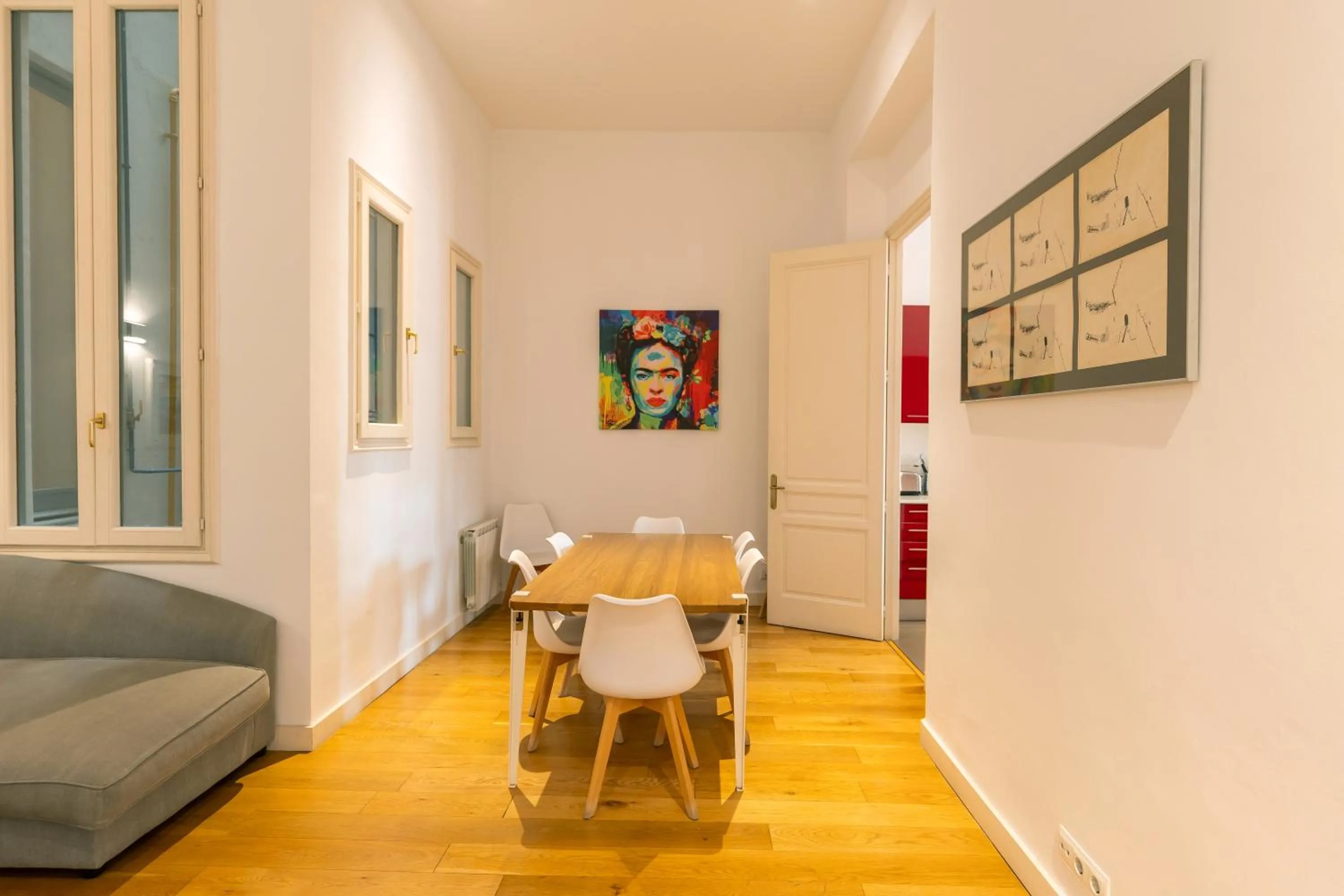 Dining area in BCN Apartments 41