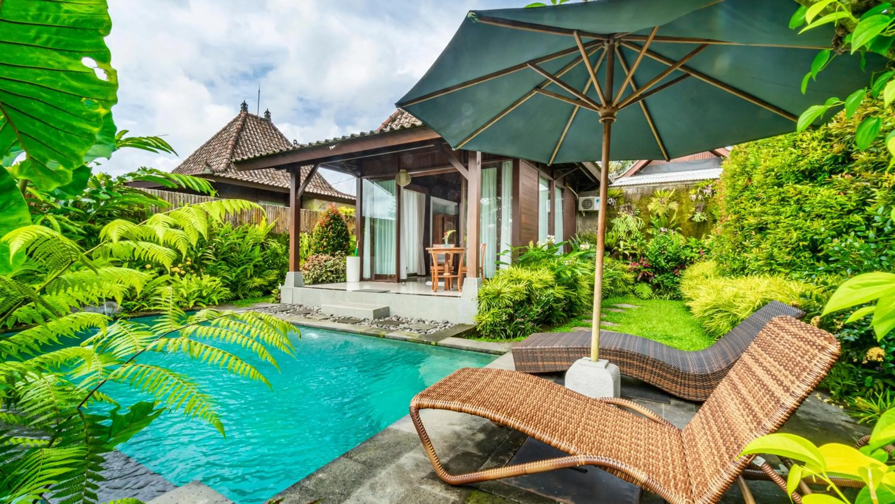 Property building in Uma Kakul Villas