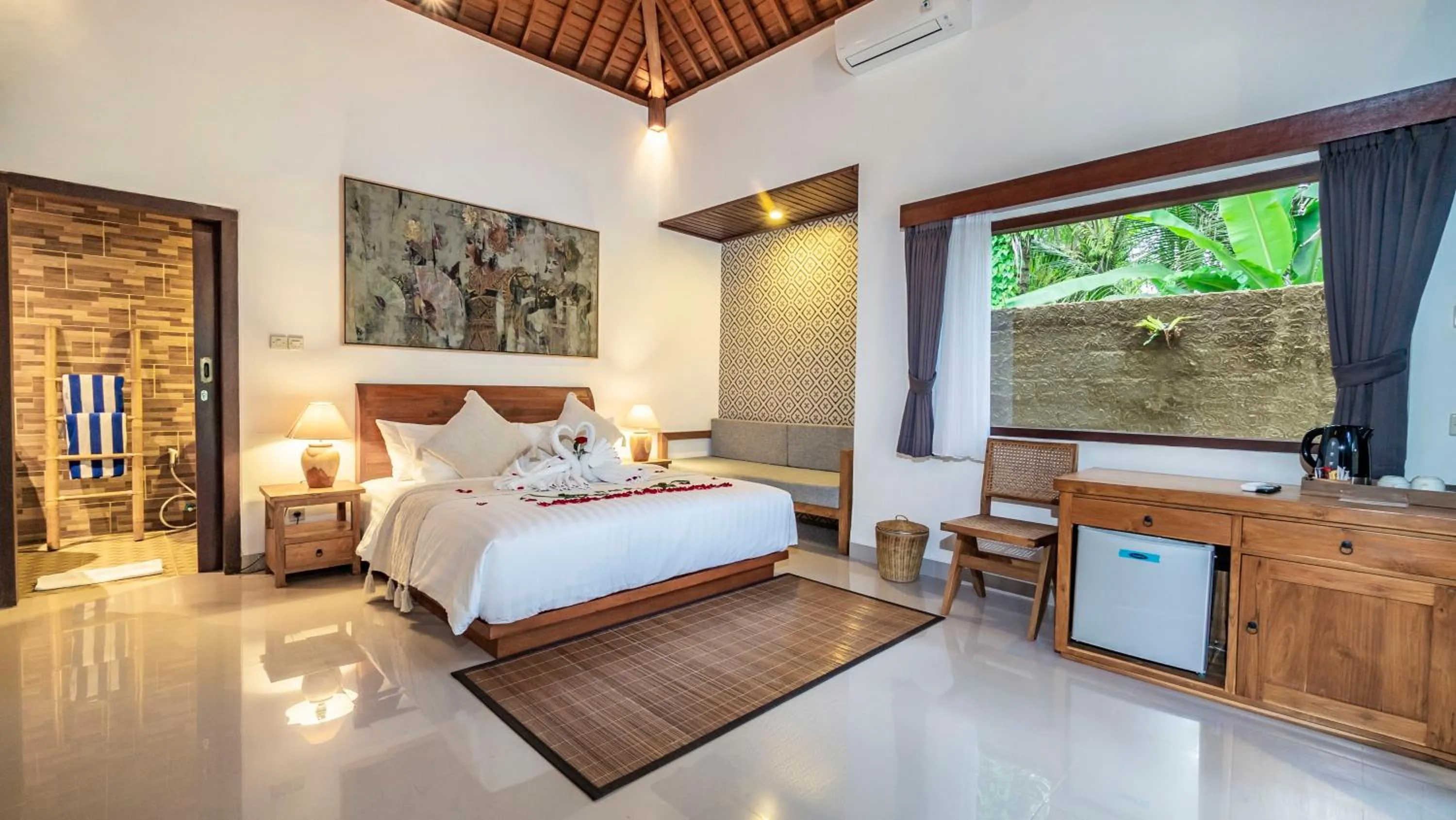 Bed in Uma Kakul Villas