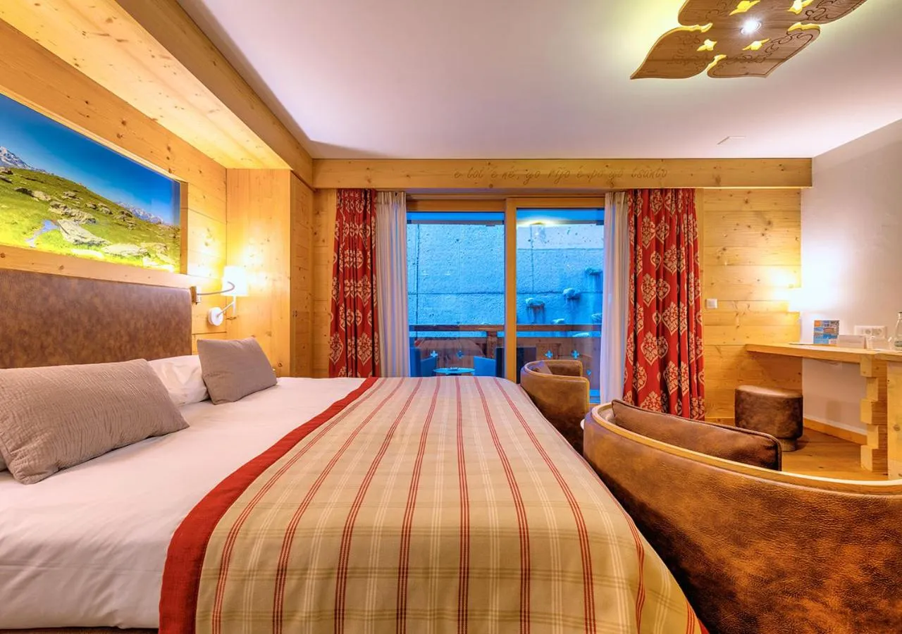 Balcony/Terrace, Bed in Nendaz 4 Vallées & SPA 4* Superior