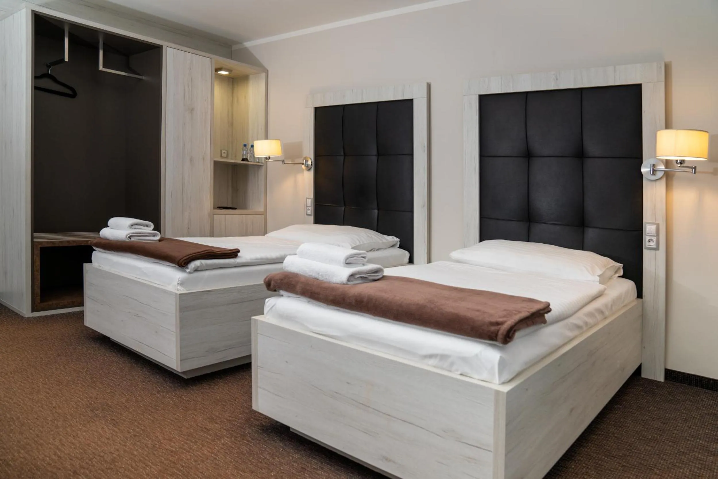 Photo of the whole room, Bed in Hotel Grunt