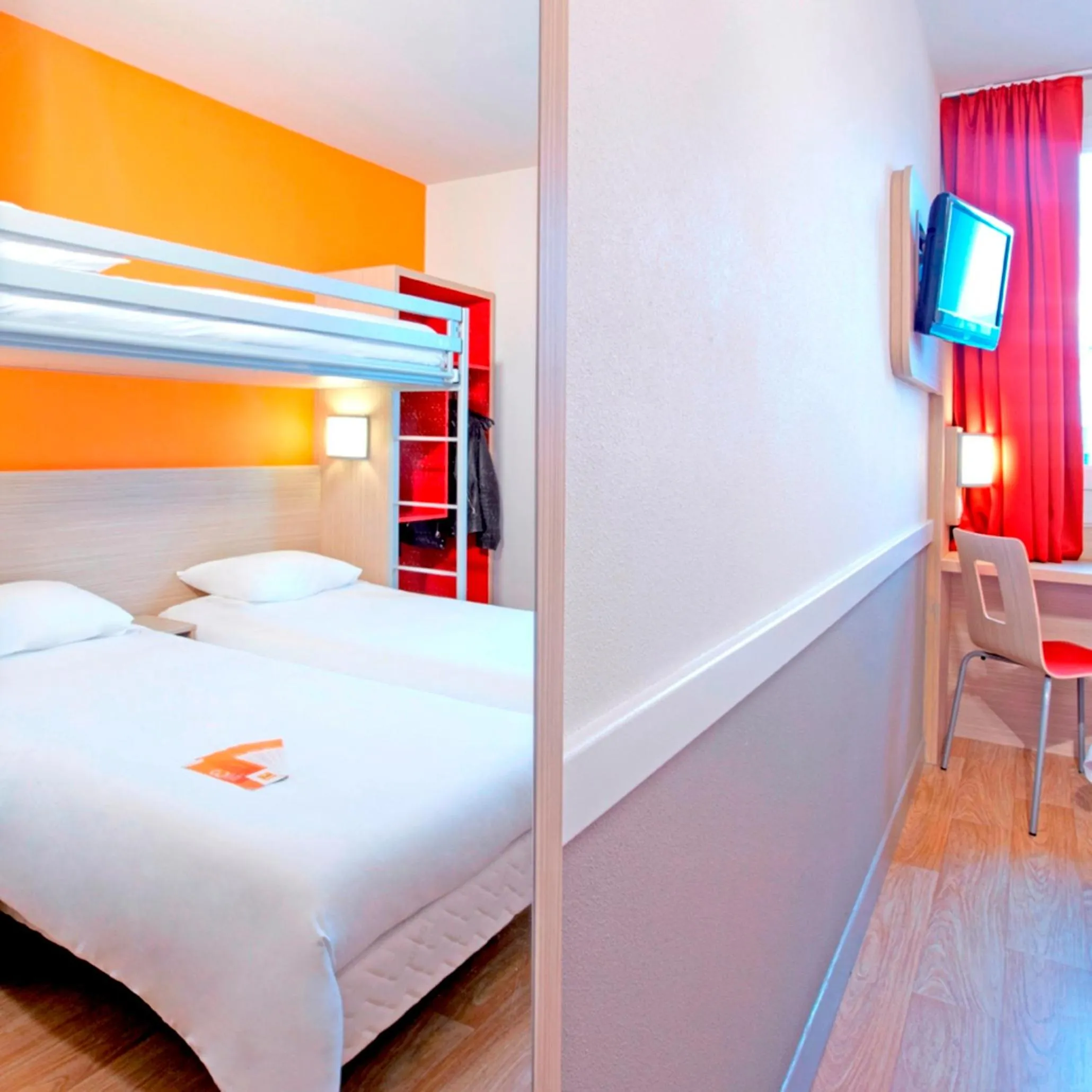 Bed in Première Classe Roissy - Aéroport CDG - Le Mesnil-Amelot