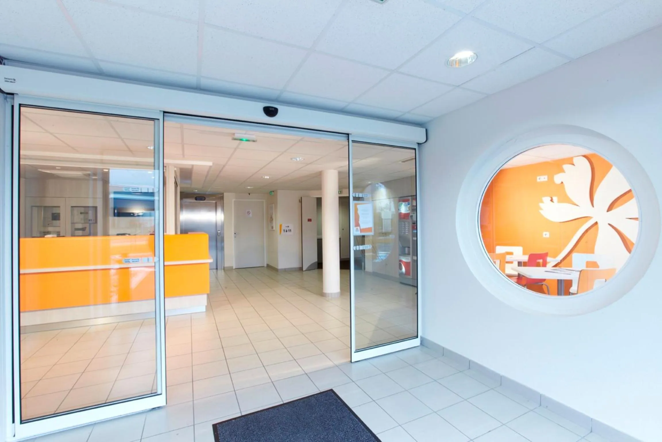 Lobby or reception in Première Classe Roissy - Aéroport CDG - Le Mesnil-Amelot