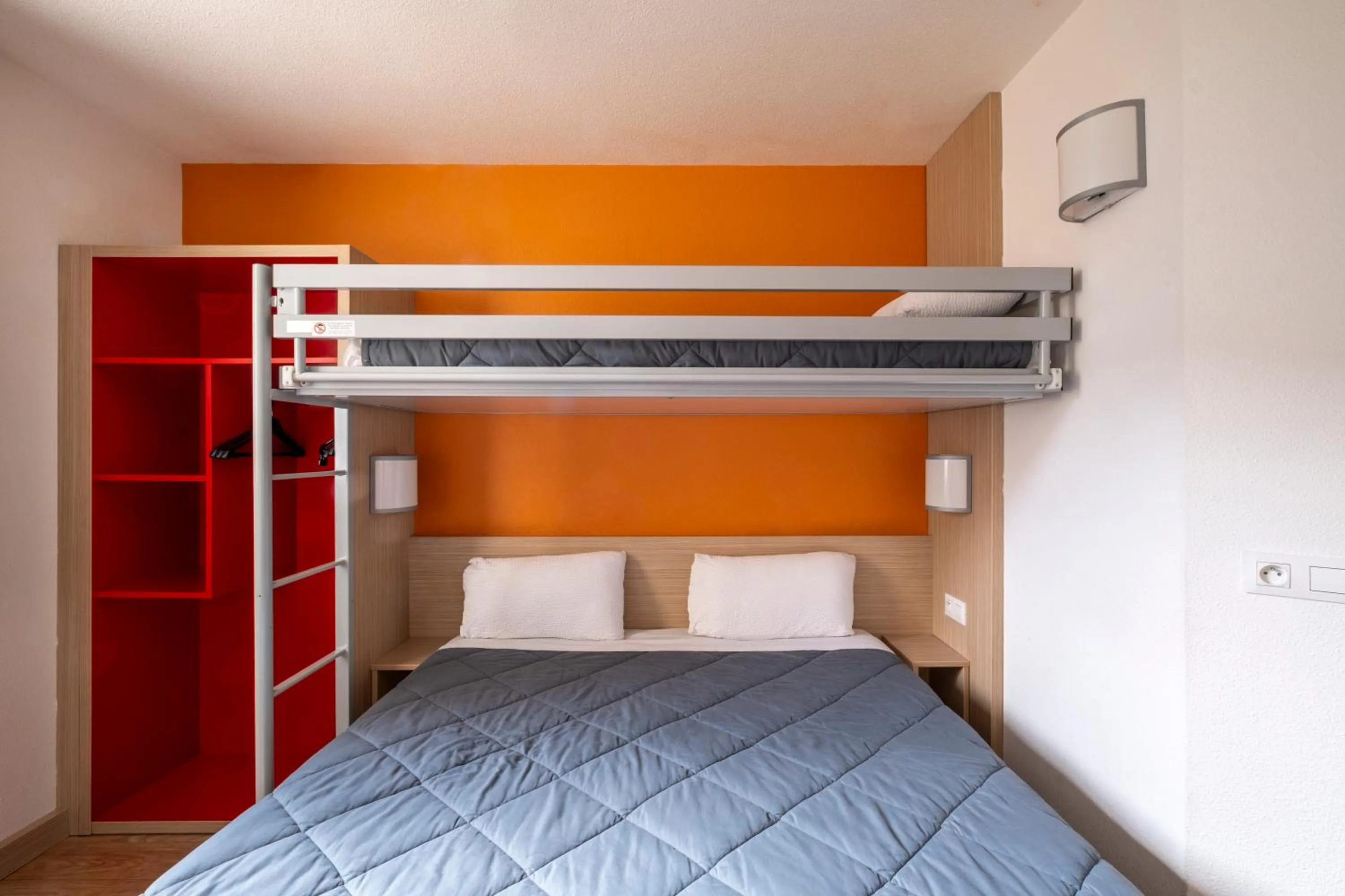 Bed in Première Classe Roissy - Aéroport CDG - Le Mesnil-Amelot