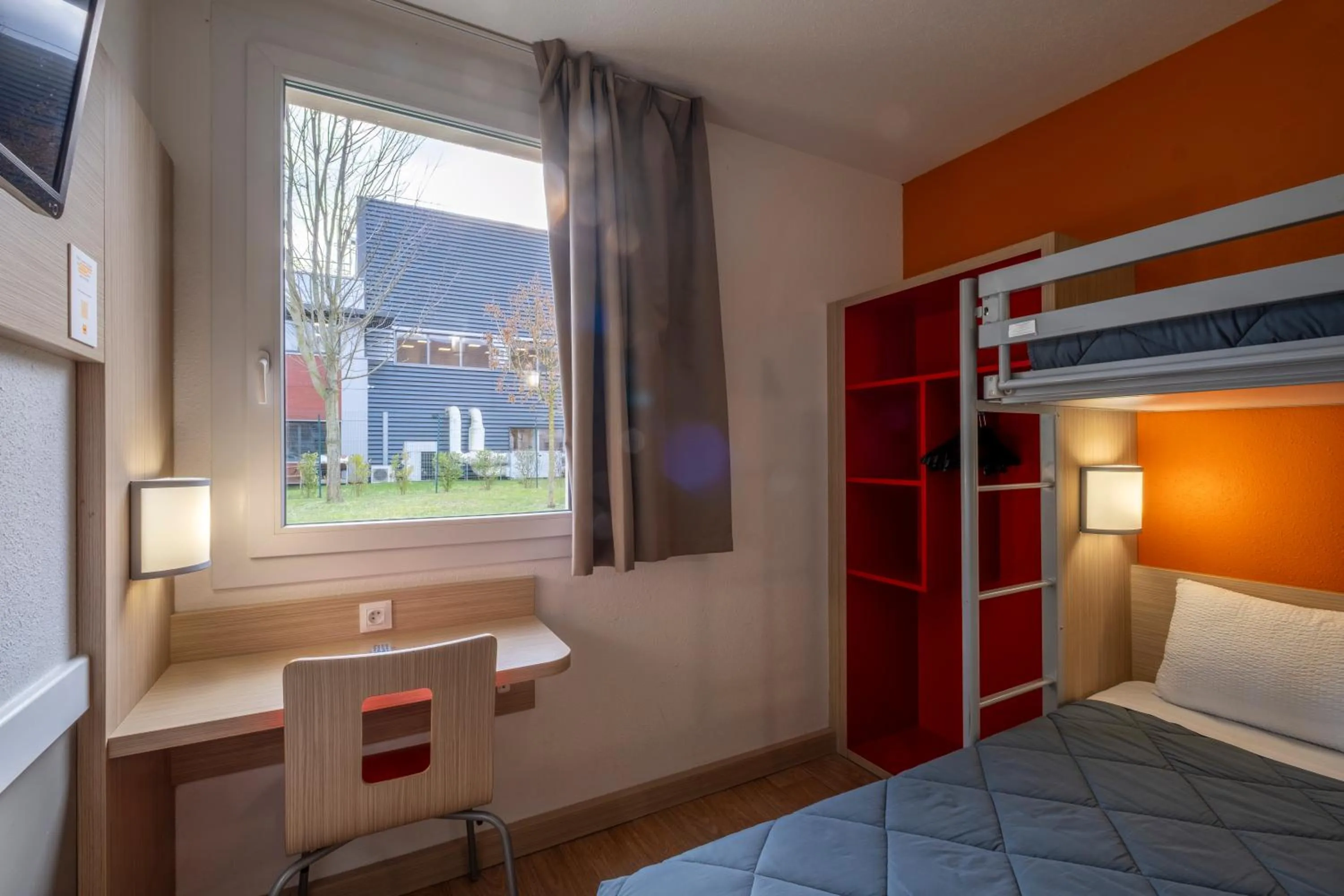 Bed in Première Classe Roissy - Aéroport CDG - Le Mesnil-Amelot