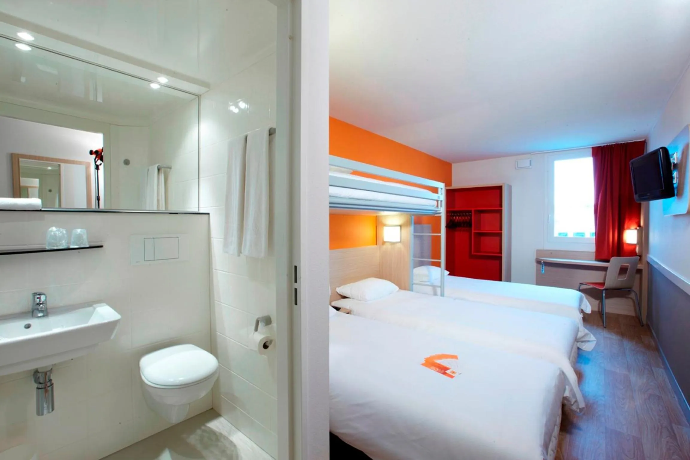 Bed in Première Classe Roissy - Aéroport CDG - Le Mesnil-Amelot