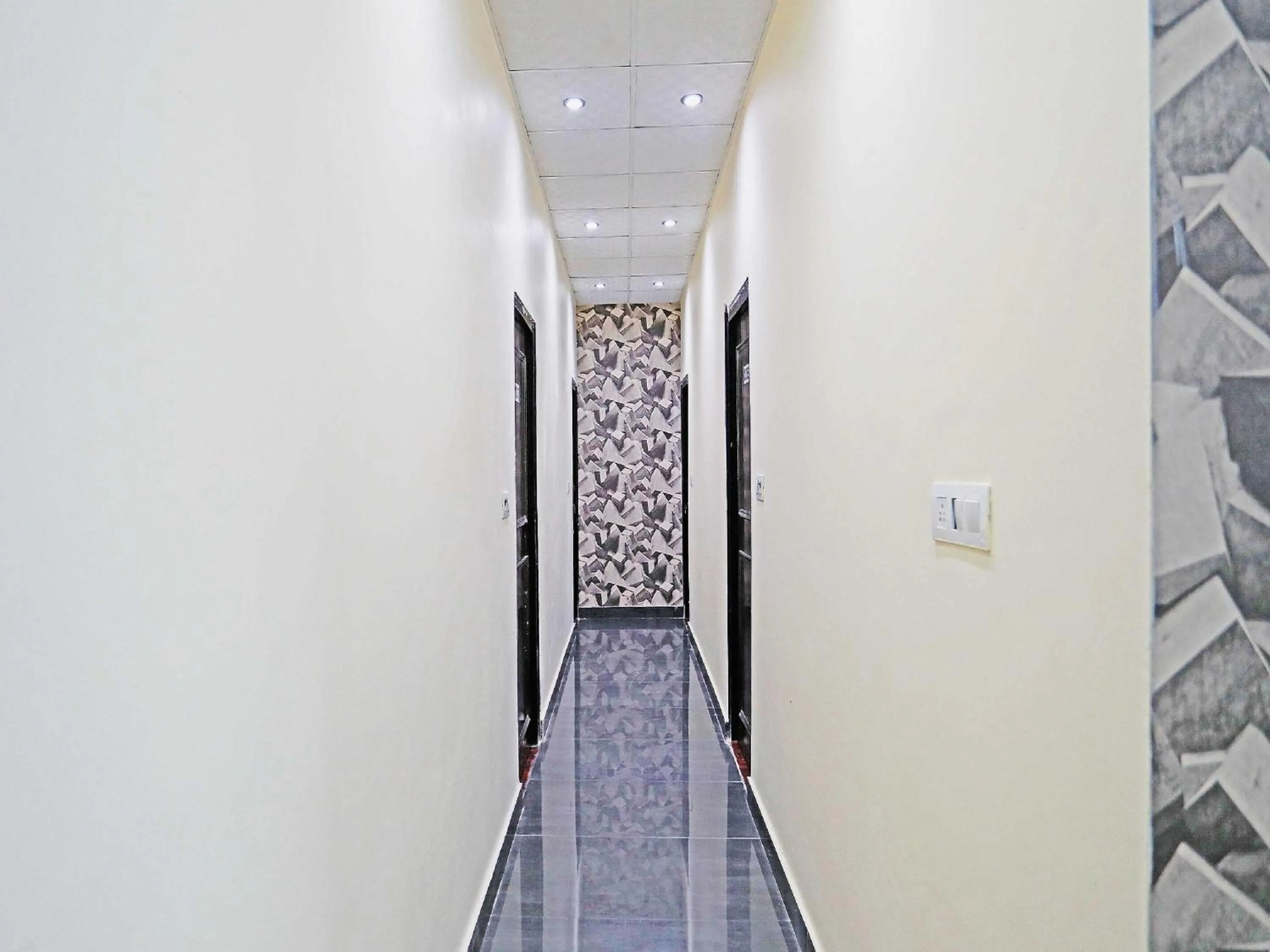 Lobby or reception in Hotel O Platinum Inn