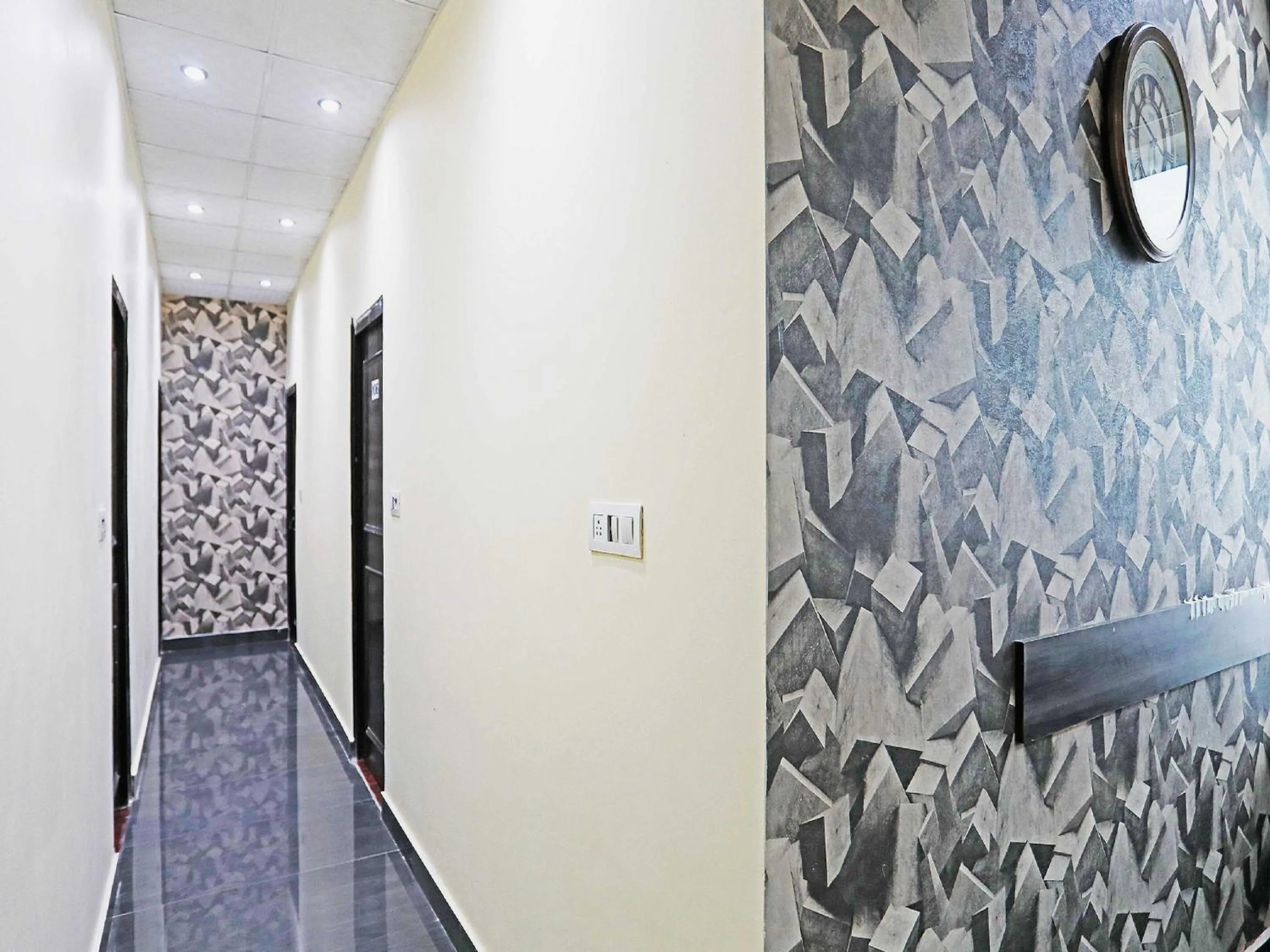 Lobby or reception in Hotel O Platinum Inn