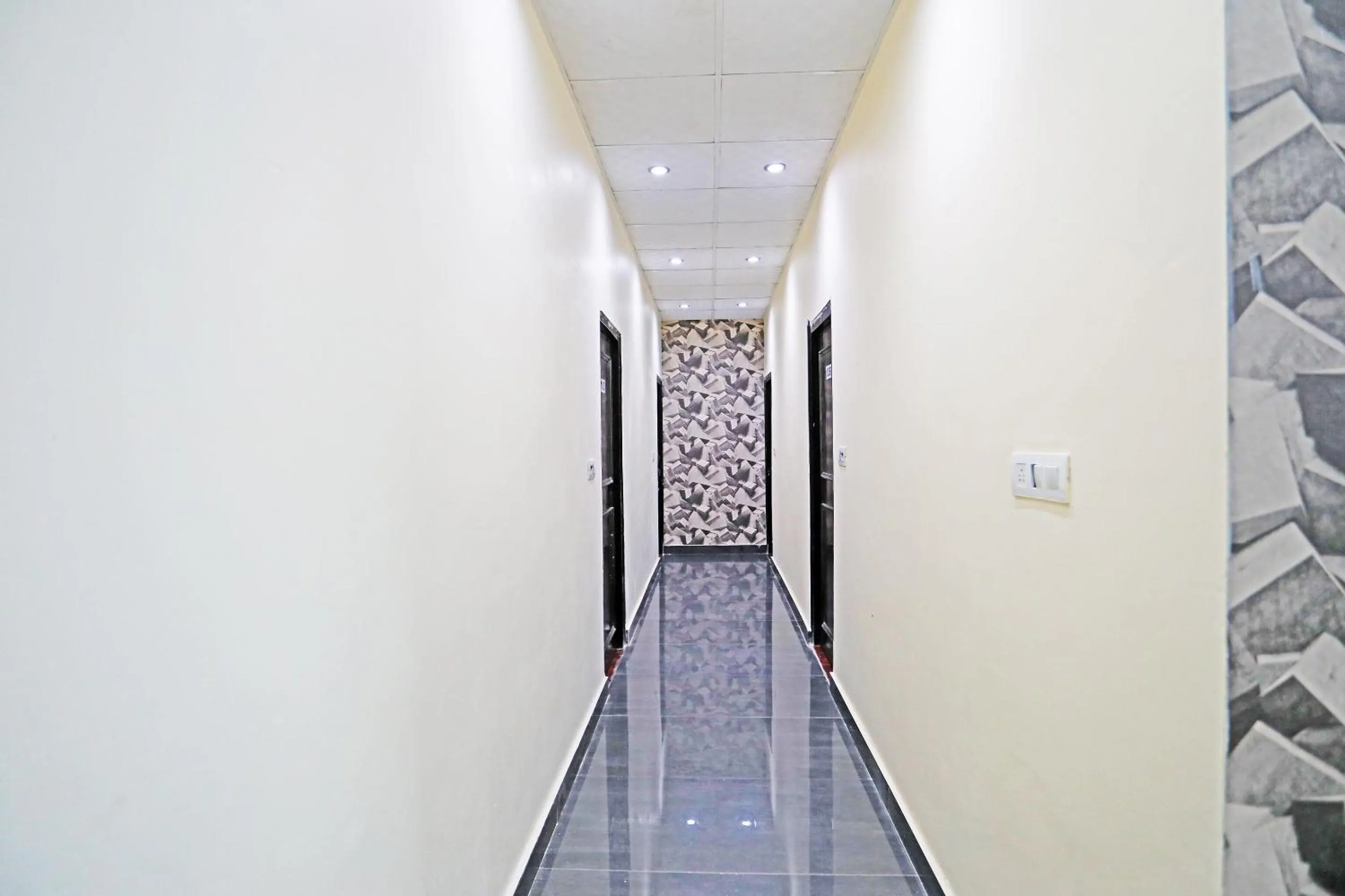 Lobby or reception in Hotel O Platinum Inn