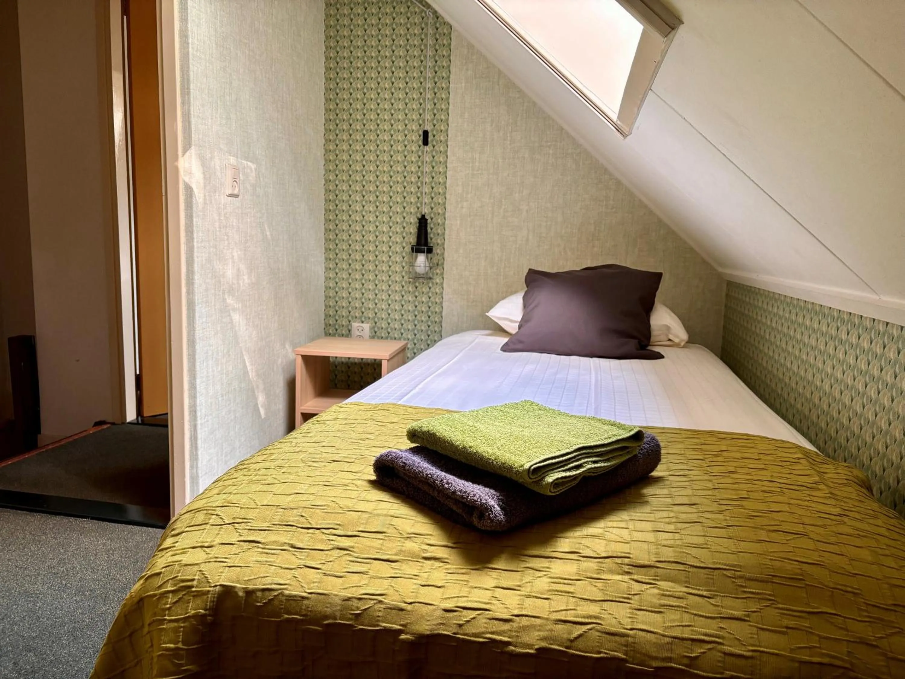 Bedroom, Bed in De Veurdeale