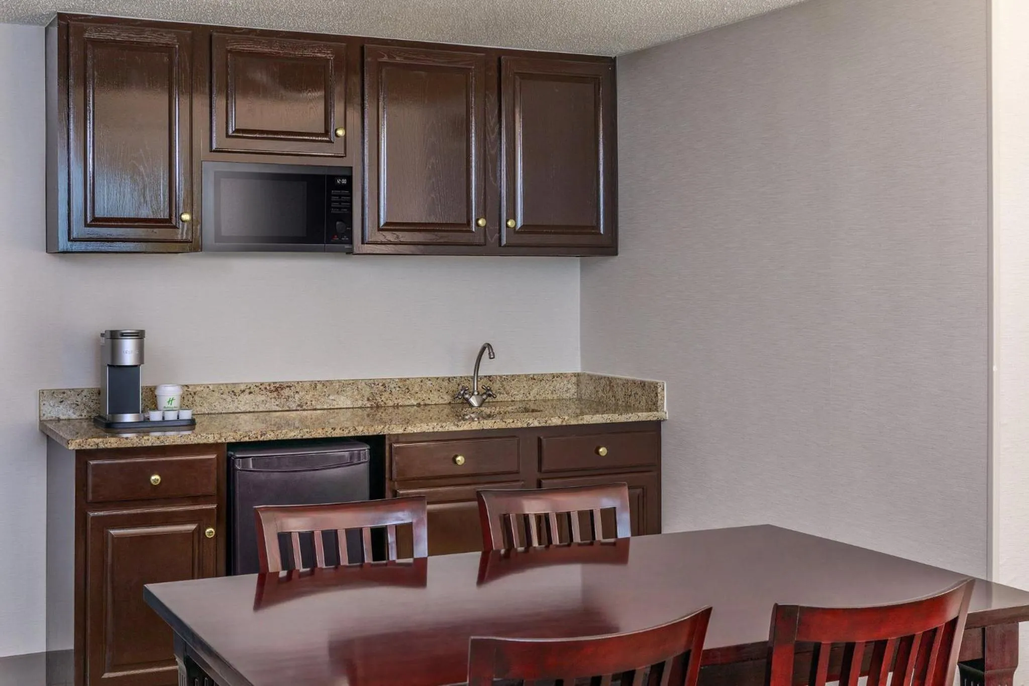 Photo of the whole room in Holiday Inn & Suites Boston Peabody by IHG