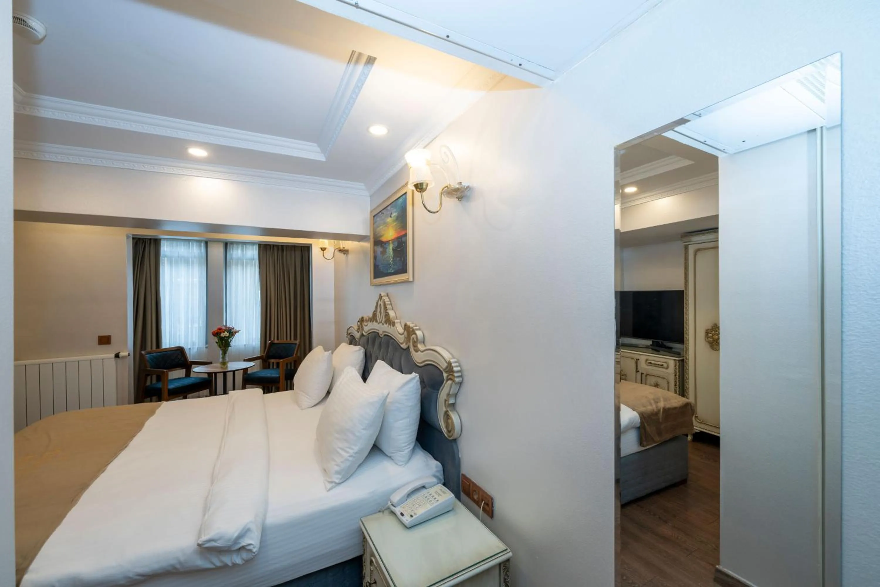 Photo of the whole room, Bed in Almadina Hotel Istanbul