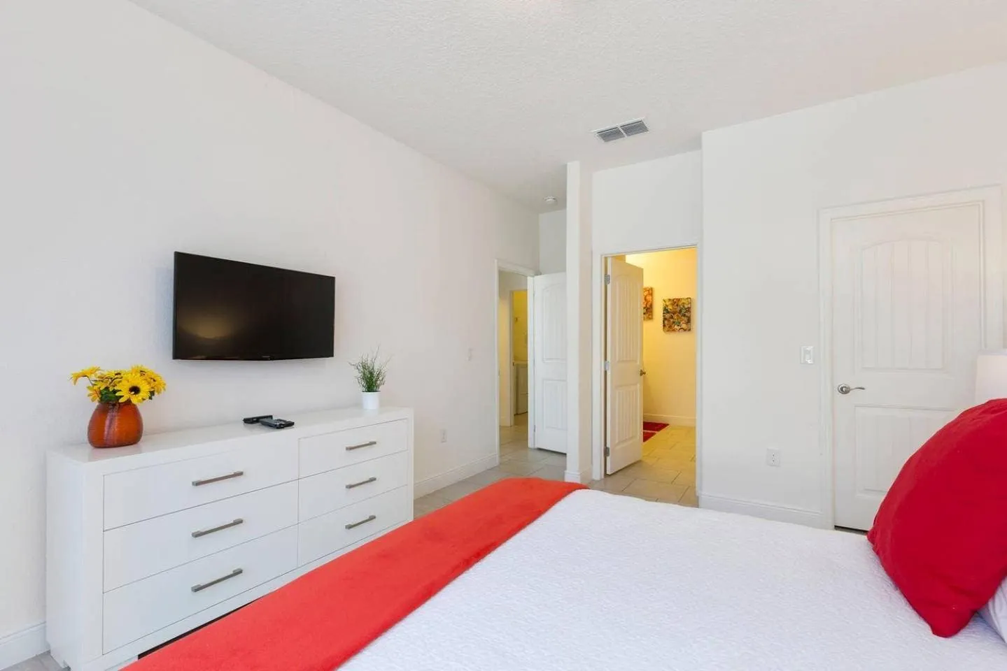 Bed in 4336 Six bed House Water Park Solterra Resort 15 Min from Disney