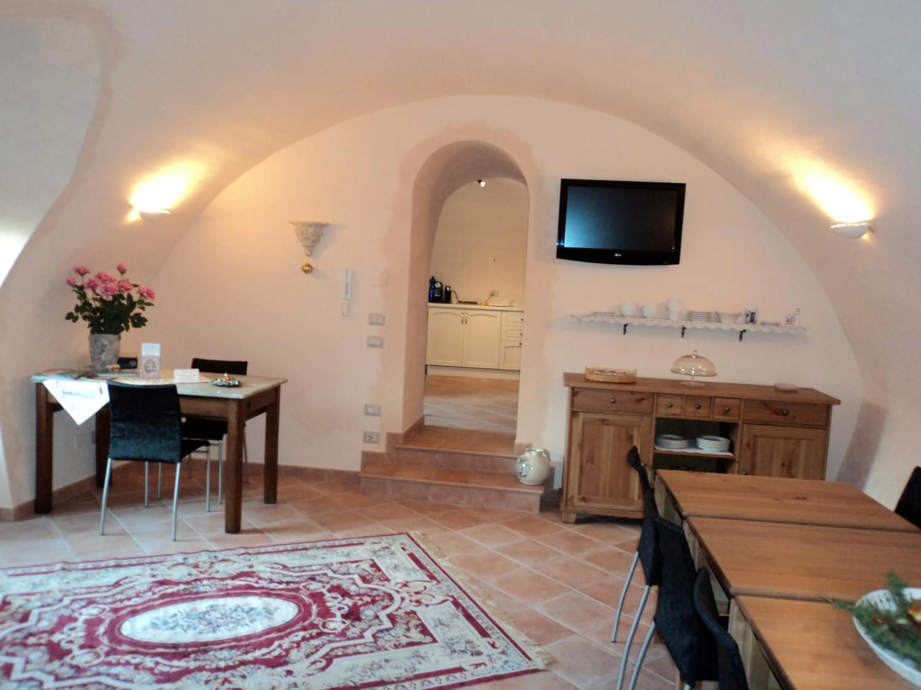 Restaurant/places to eat in Bed & Breakfast Giardini di Corte