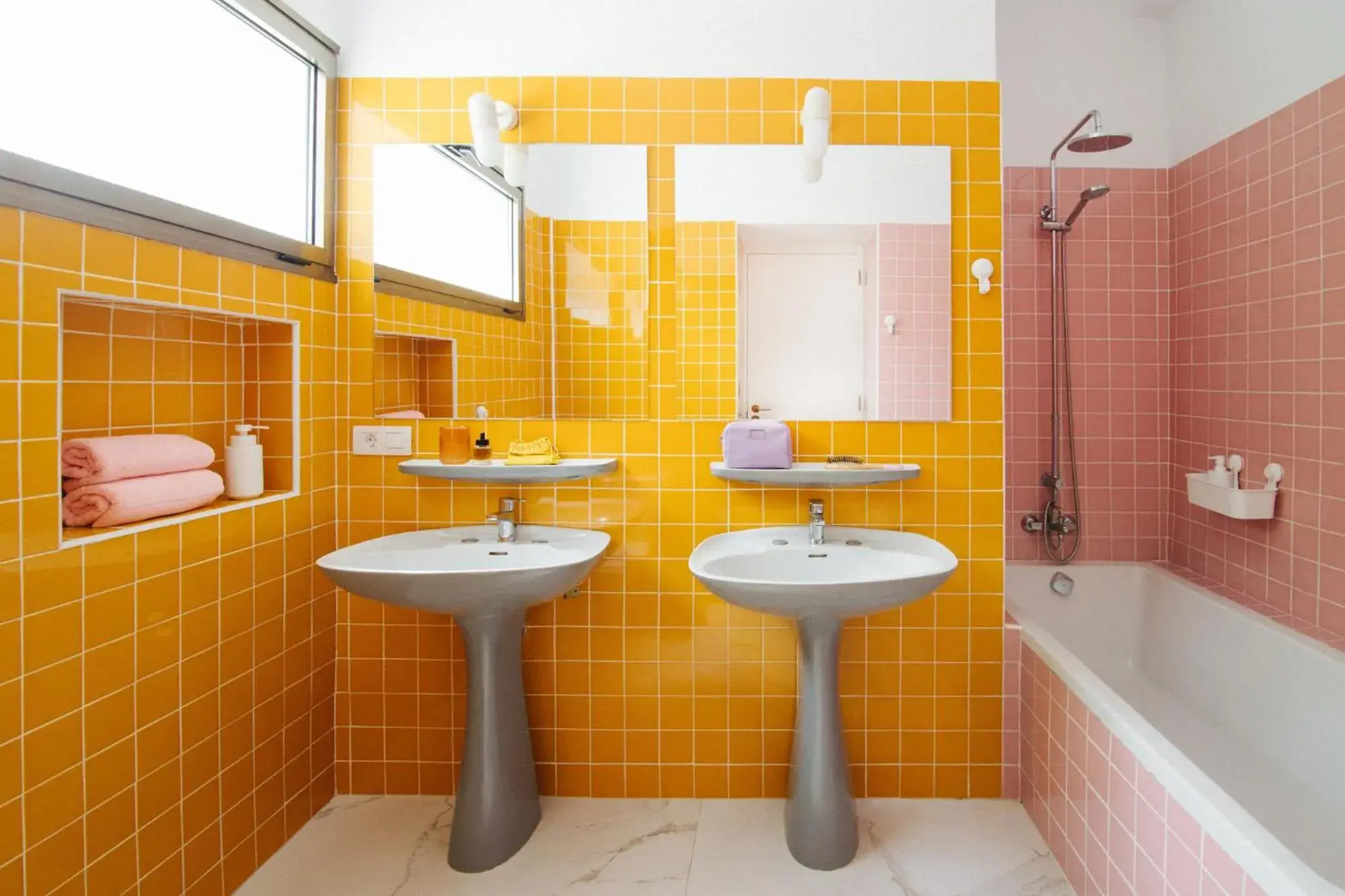 Deluxe Double Room with Bath in Punta Paradiso Deluxe Double Room with Bath in Punta Paradiso