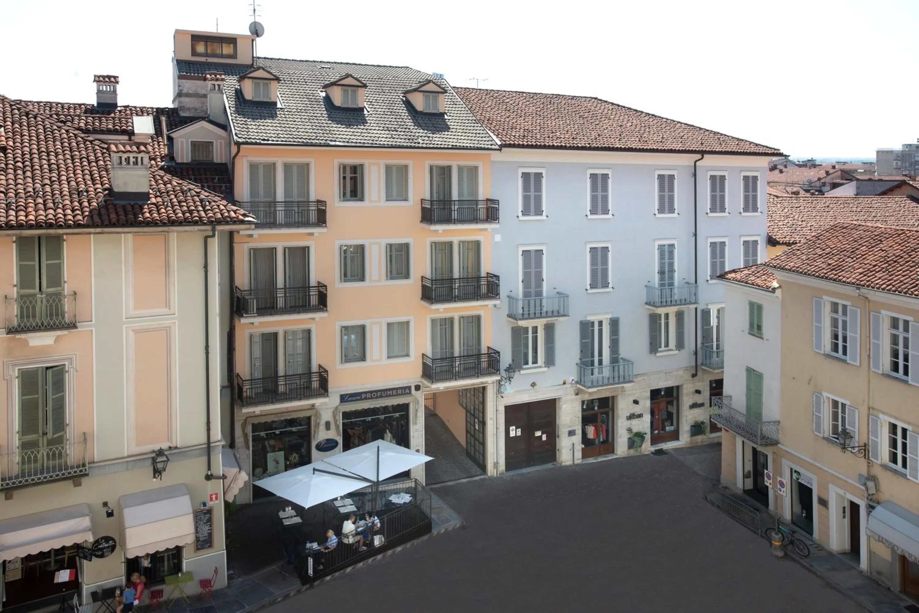 Facade/entrance in Porte ad Arco