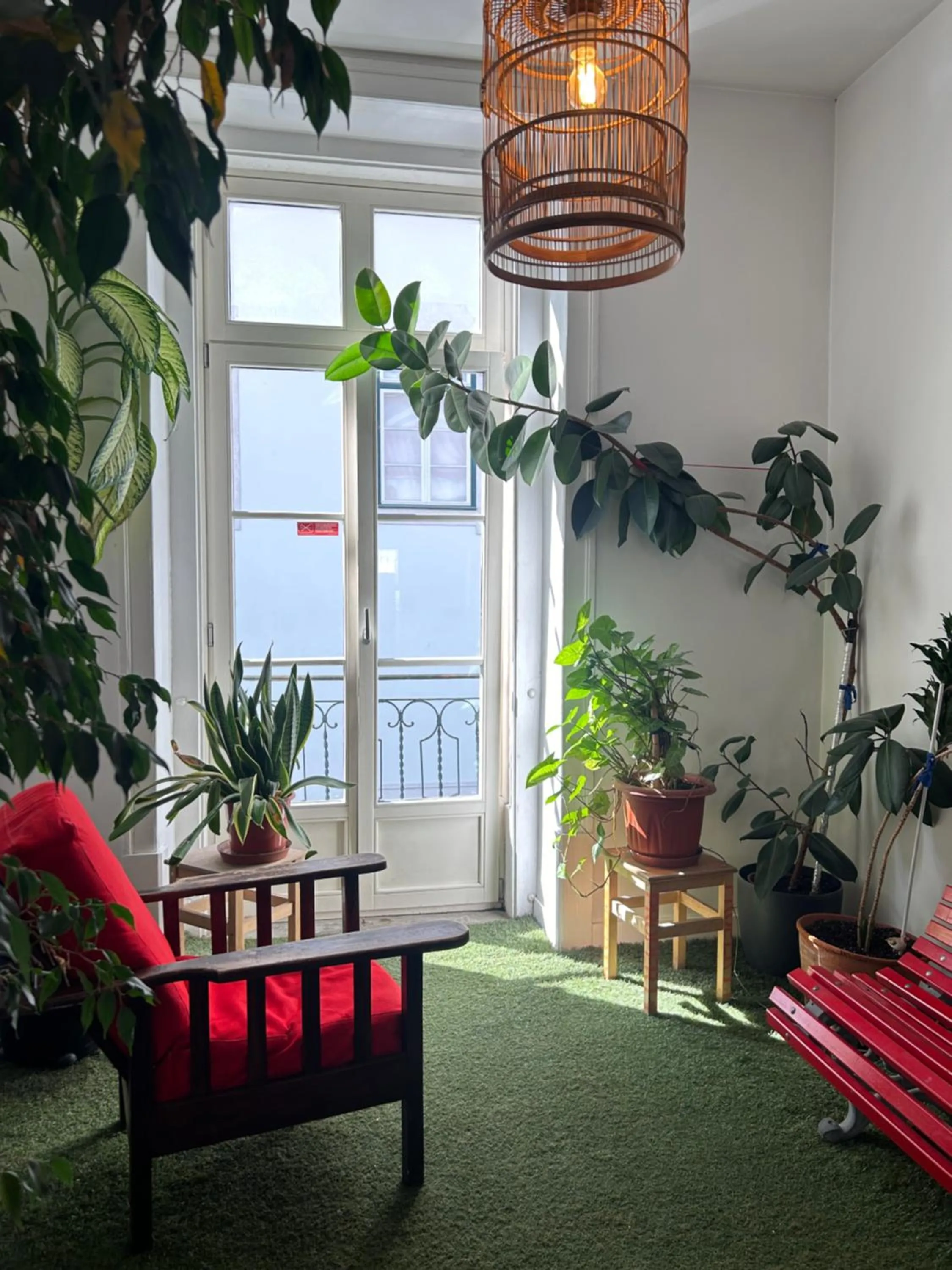 Living Lounge Hostel