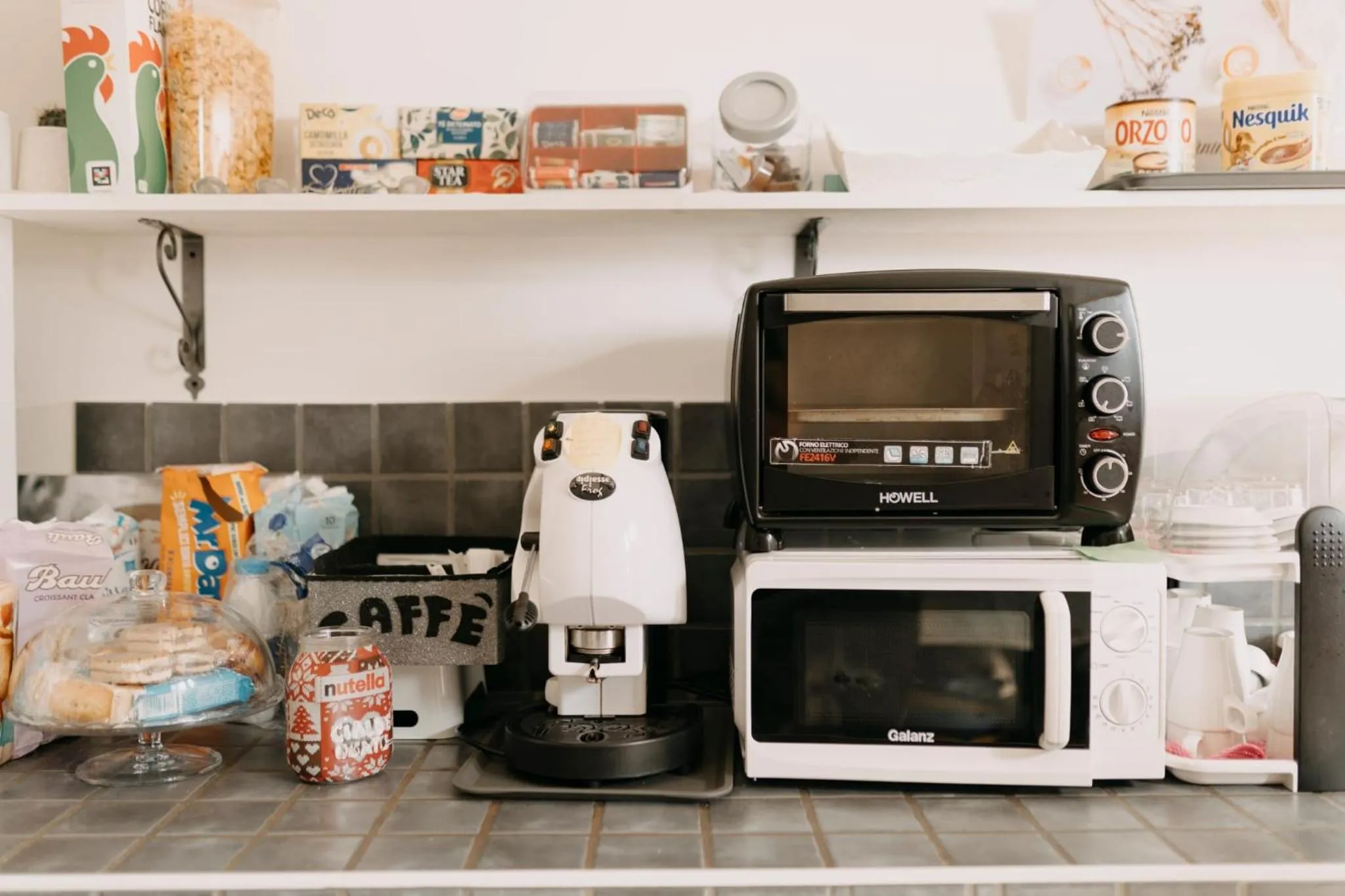 Coffee/tea facilities in b&b Tenuta San Felice