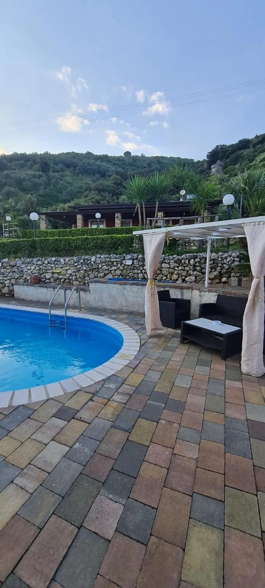 Swimming pool in b&b Tenuta San Felice