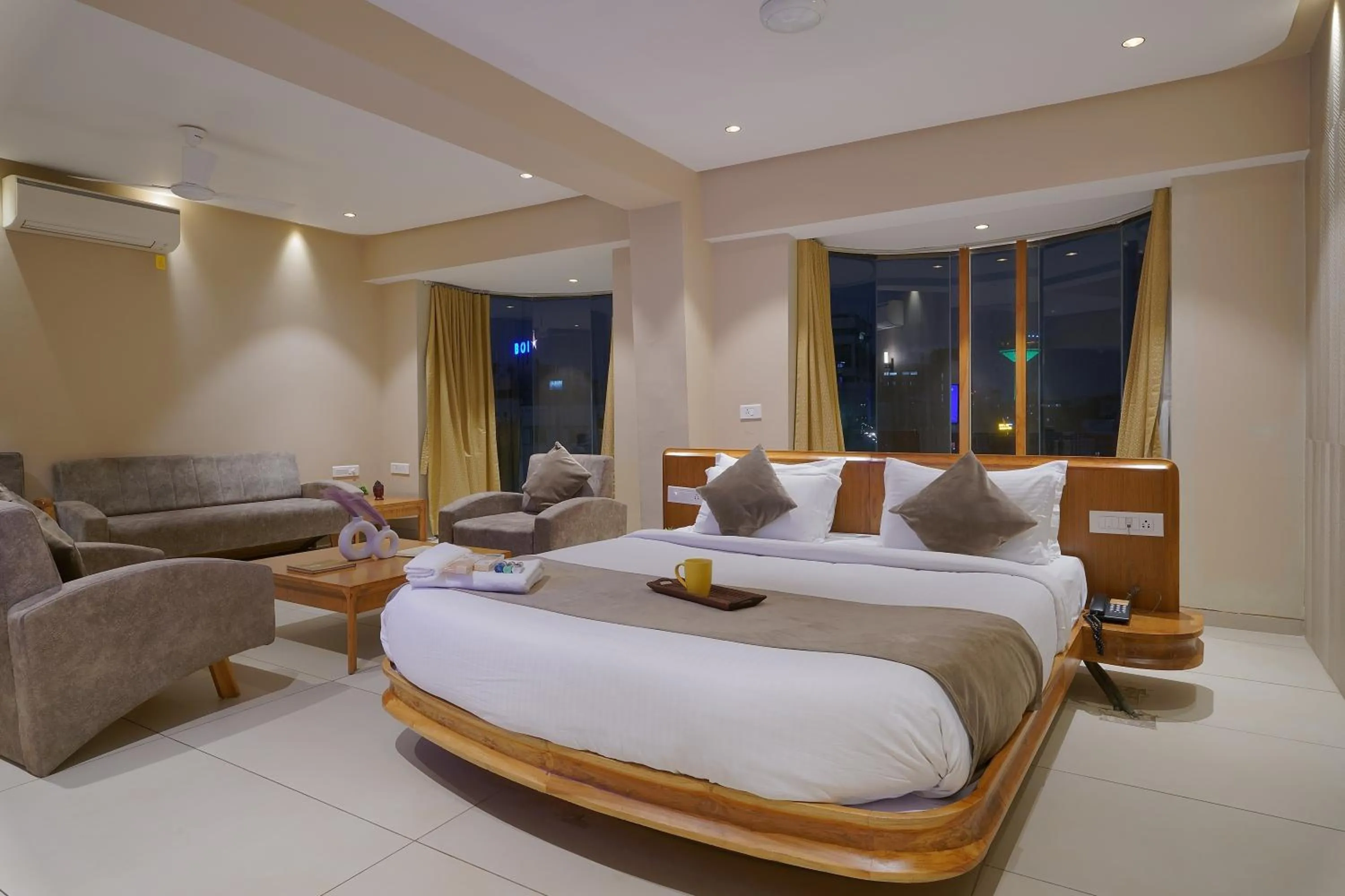 Bedroom, Bed in Artilla Inn