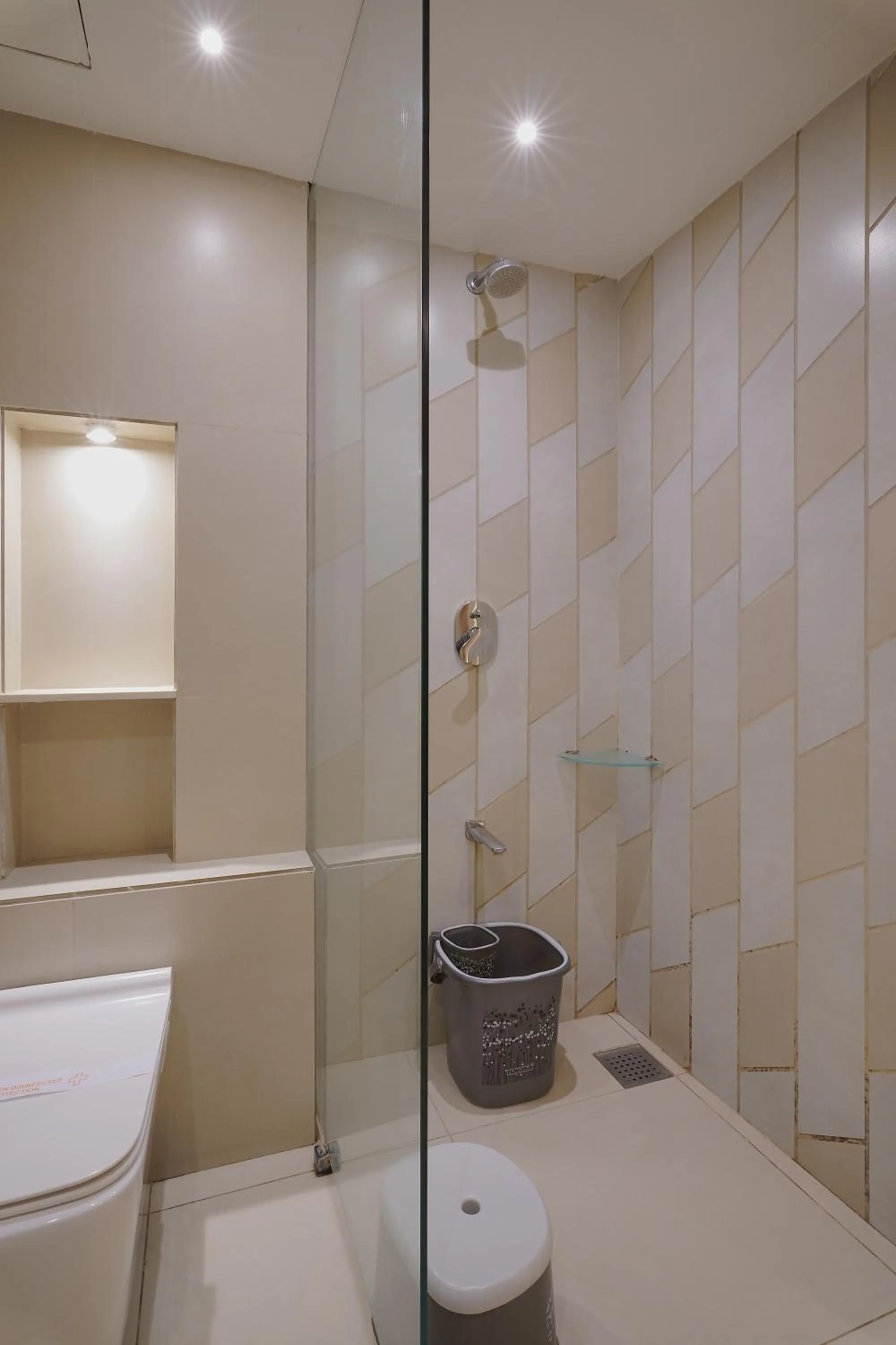 Bathroom in Artilla Inn