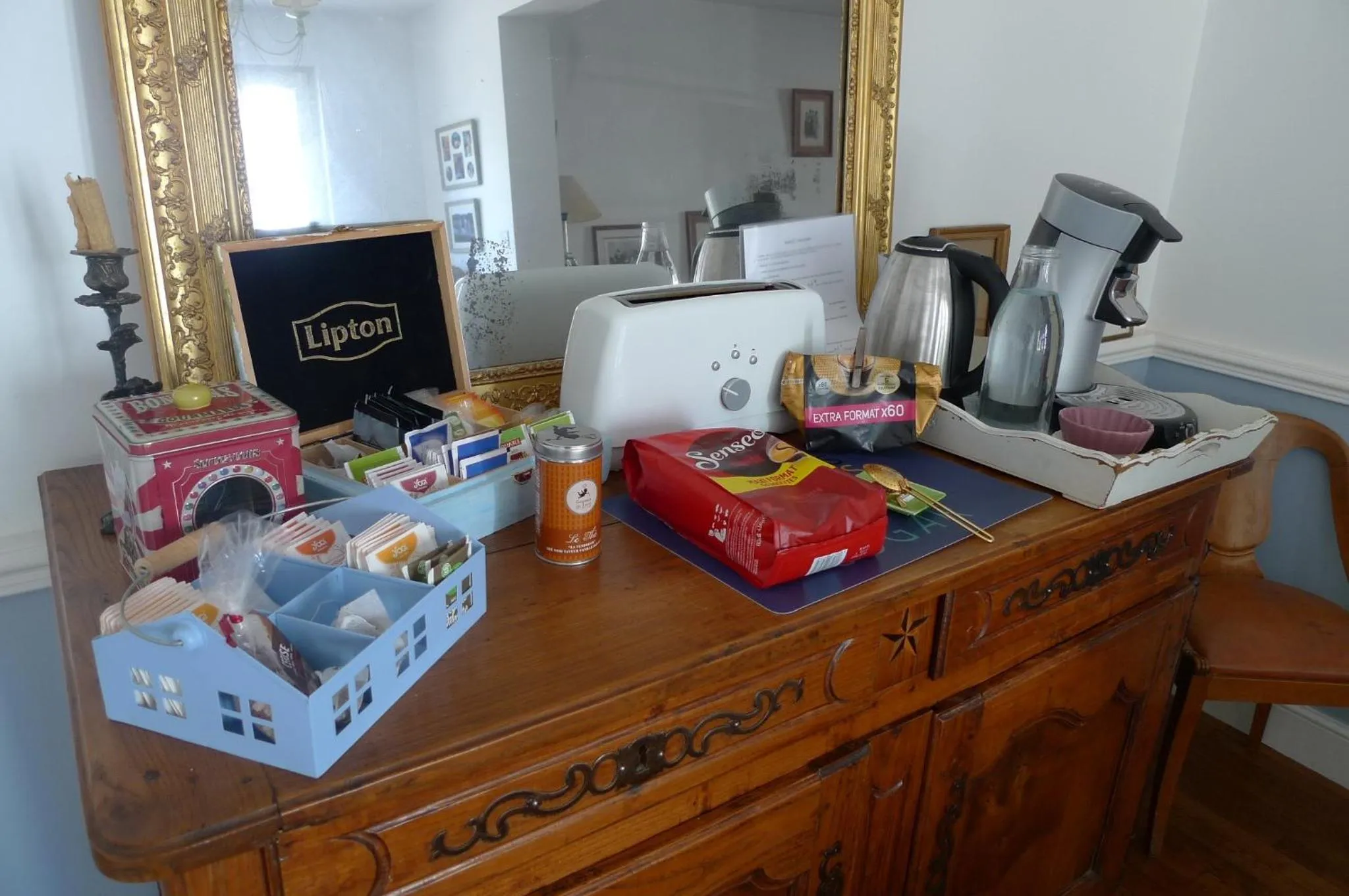 Coffee/tea facilities in La douceur Saumuroise avec petit déjeuner