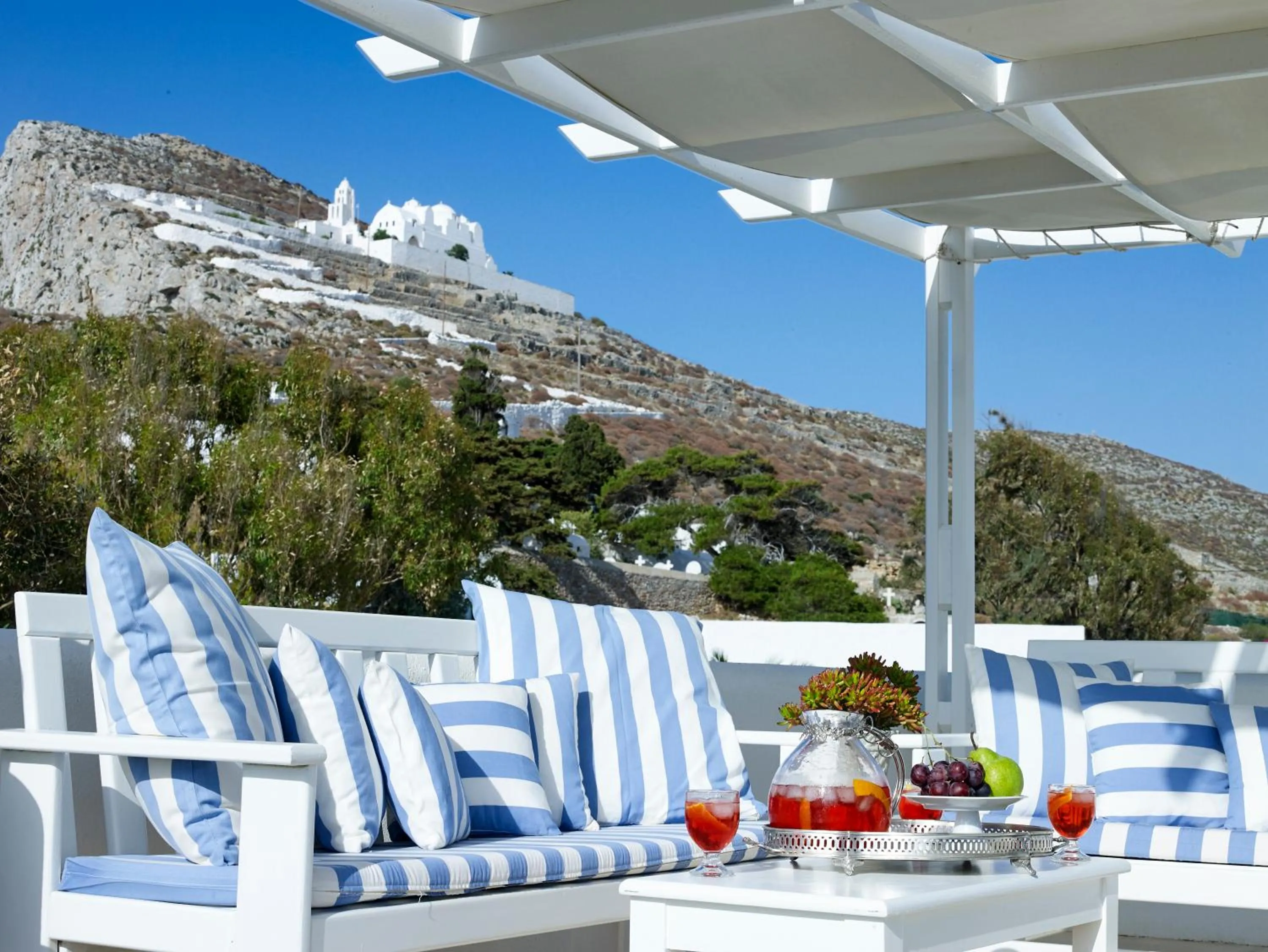 Folegandros Apartments