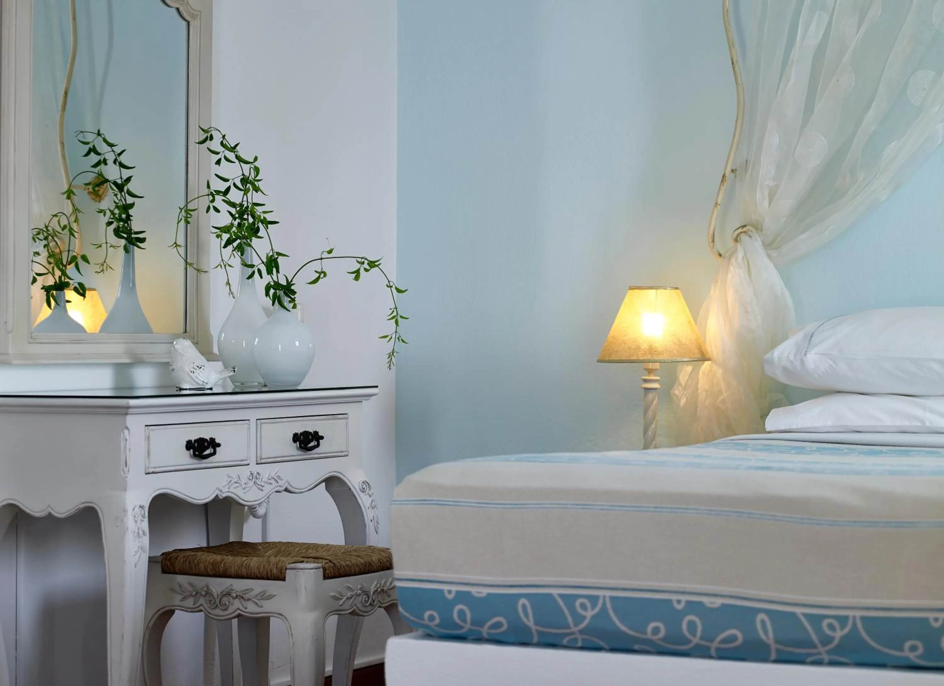 Bed in Folegandros Apartments