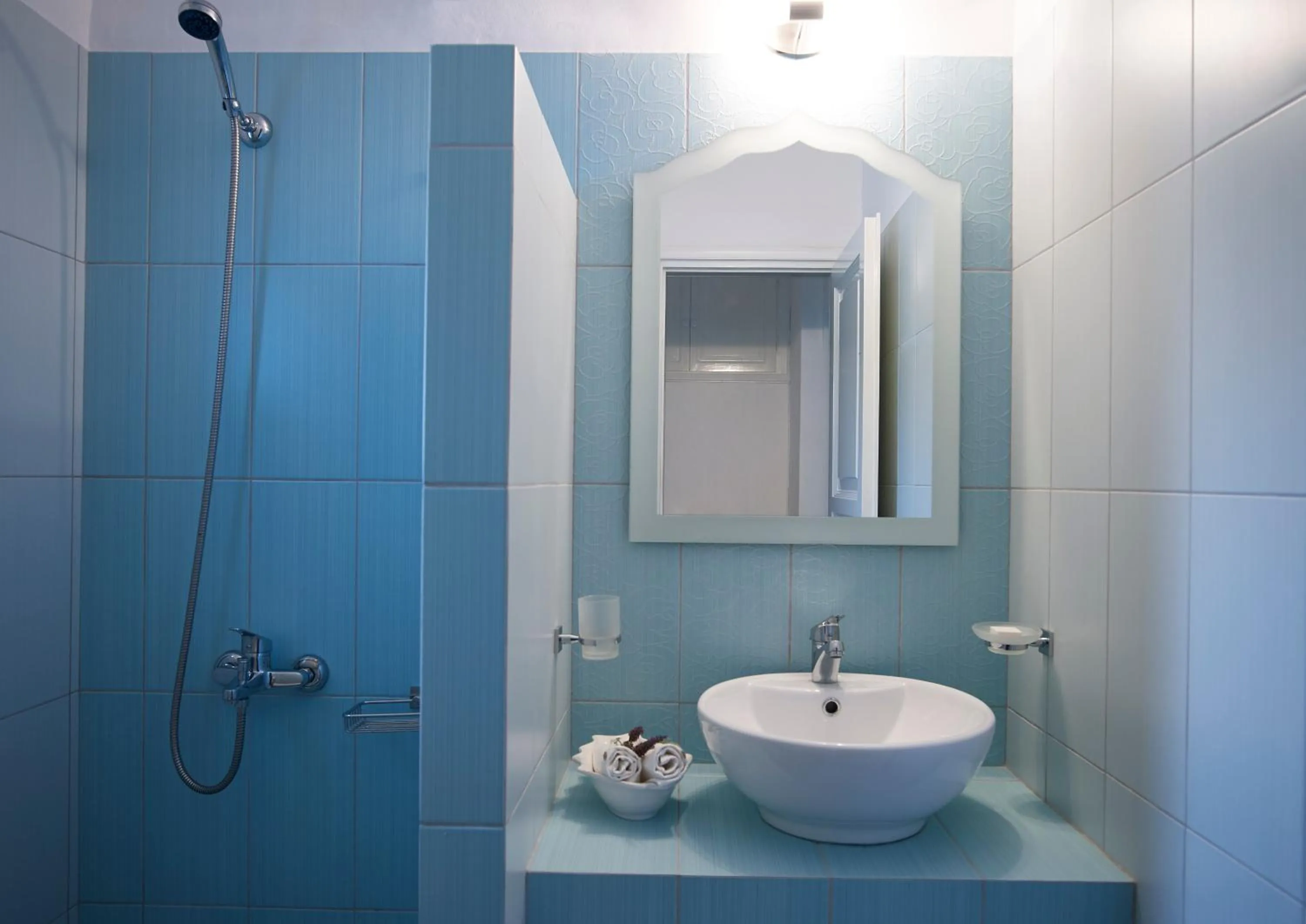 Folegandros Apartments