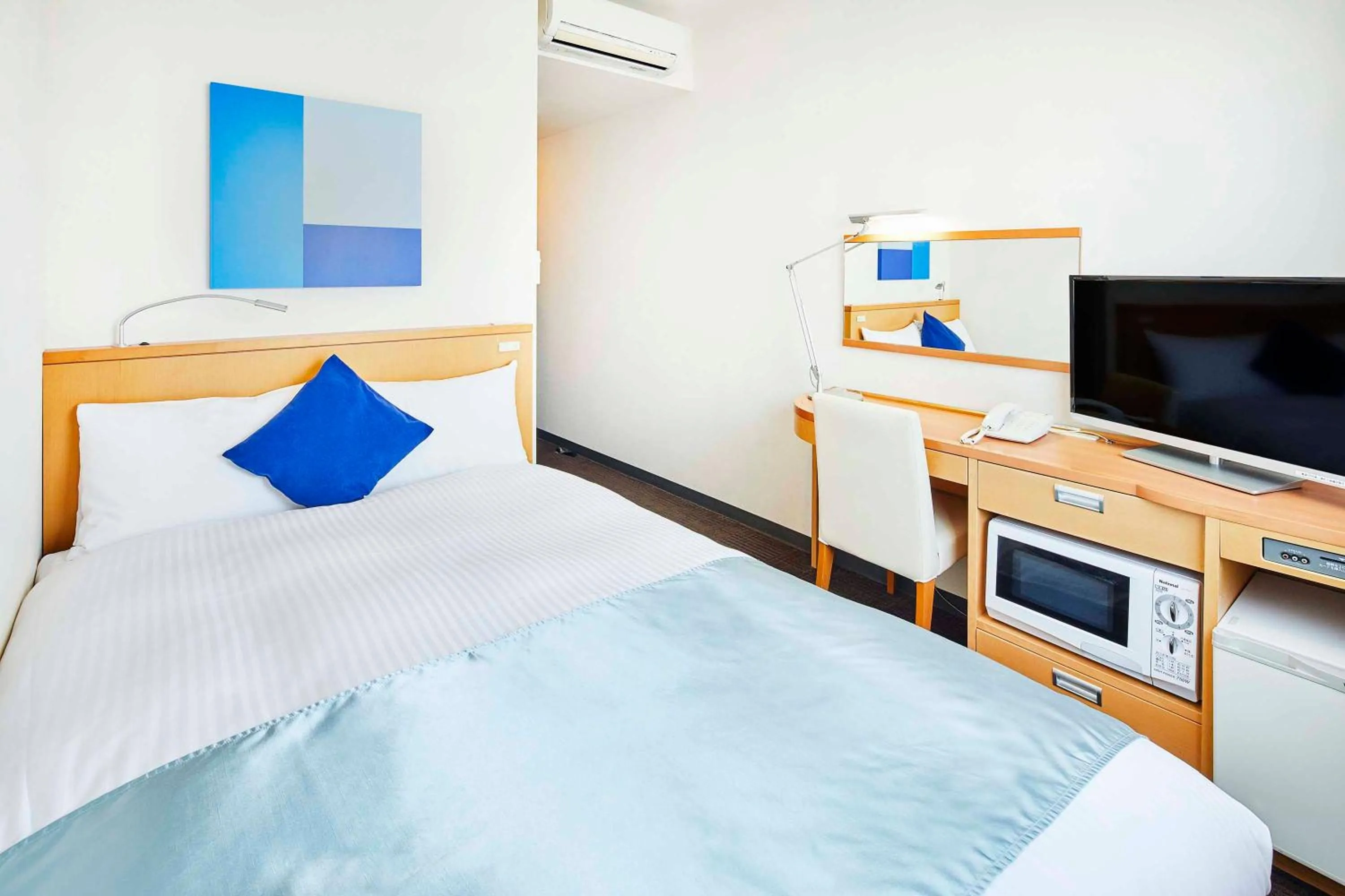 Single Room - Smoking in Hotel Lumiere Nishikasai