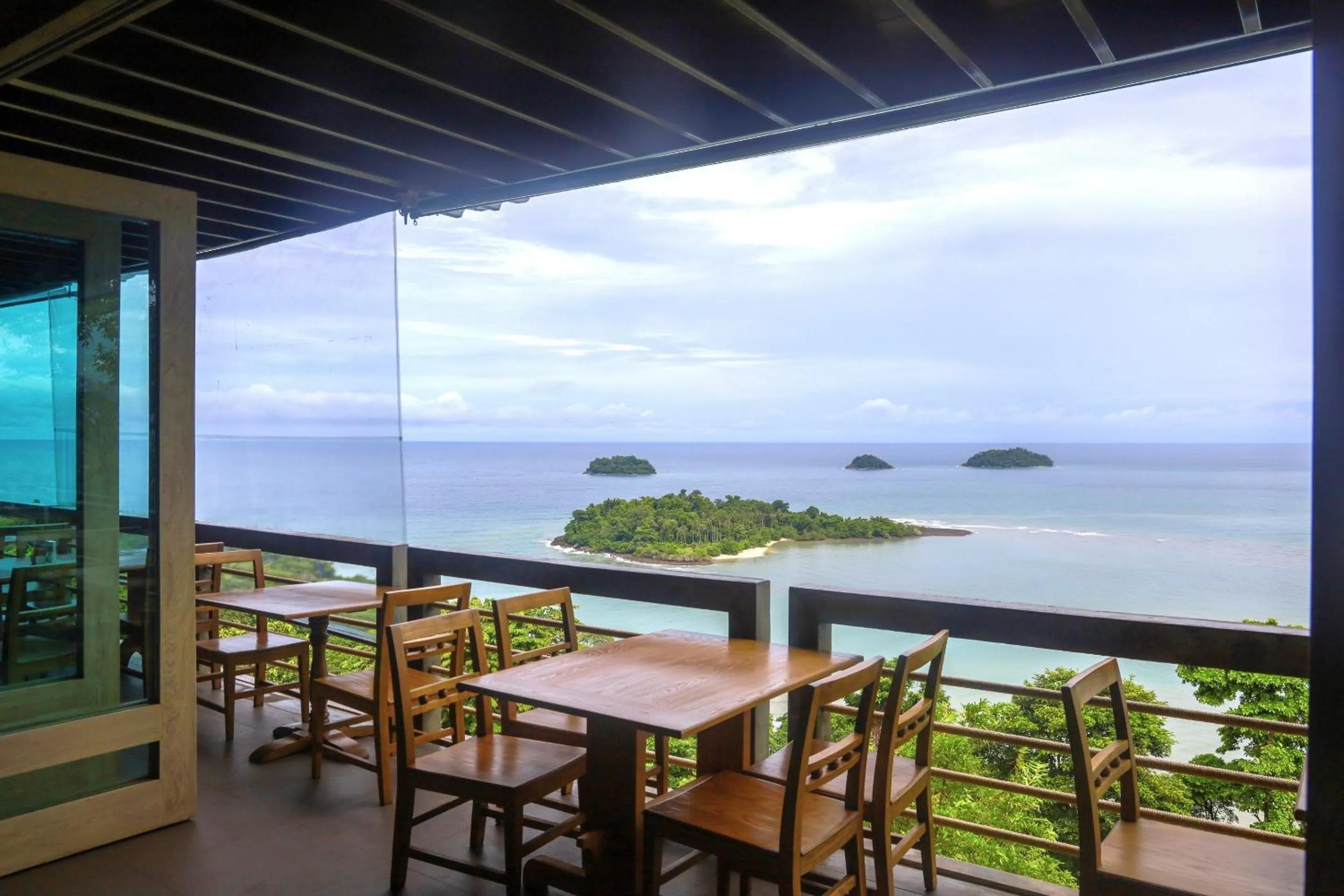 Restaurant/places to eat in SYLVAN Koh Chang