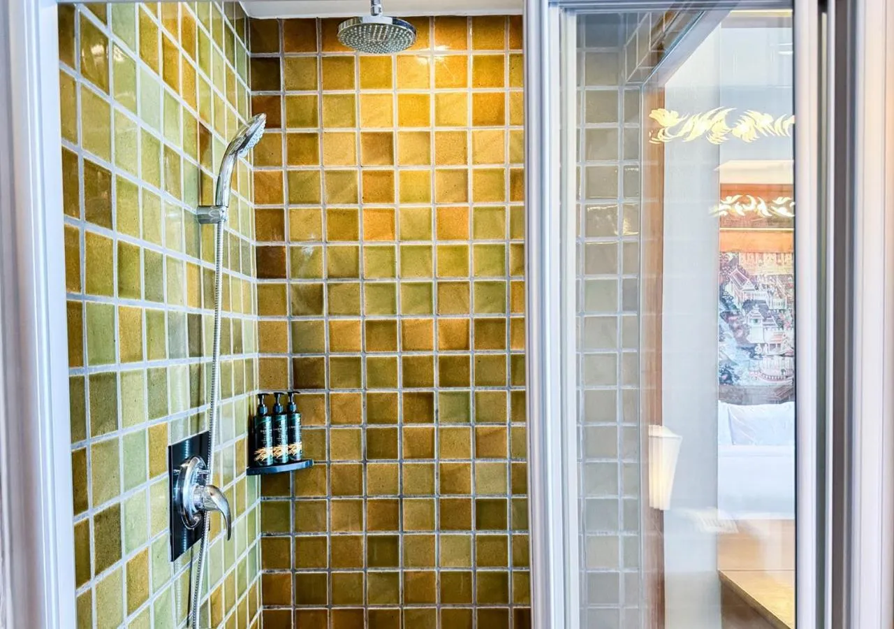 Shower in SYLVAN Koh Chang