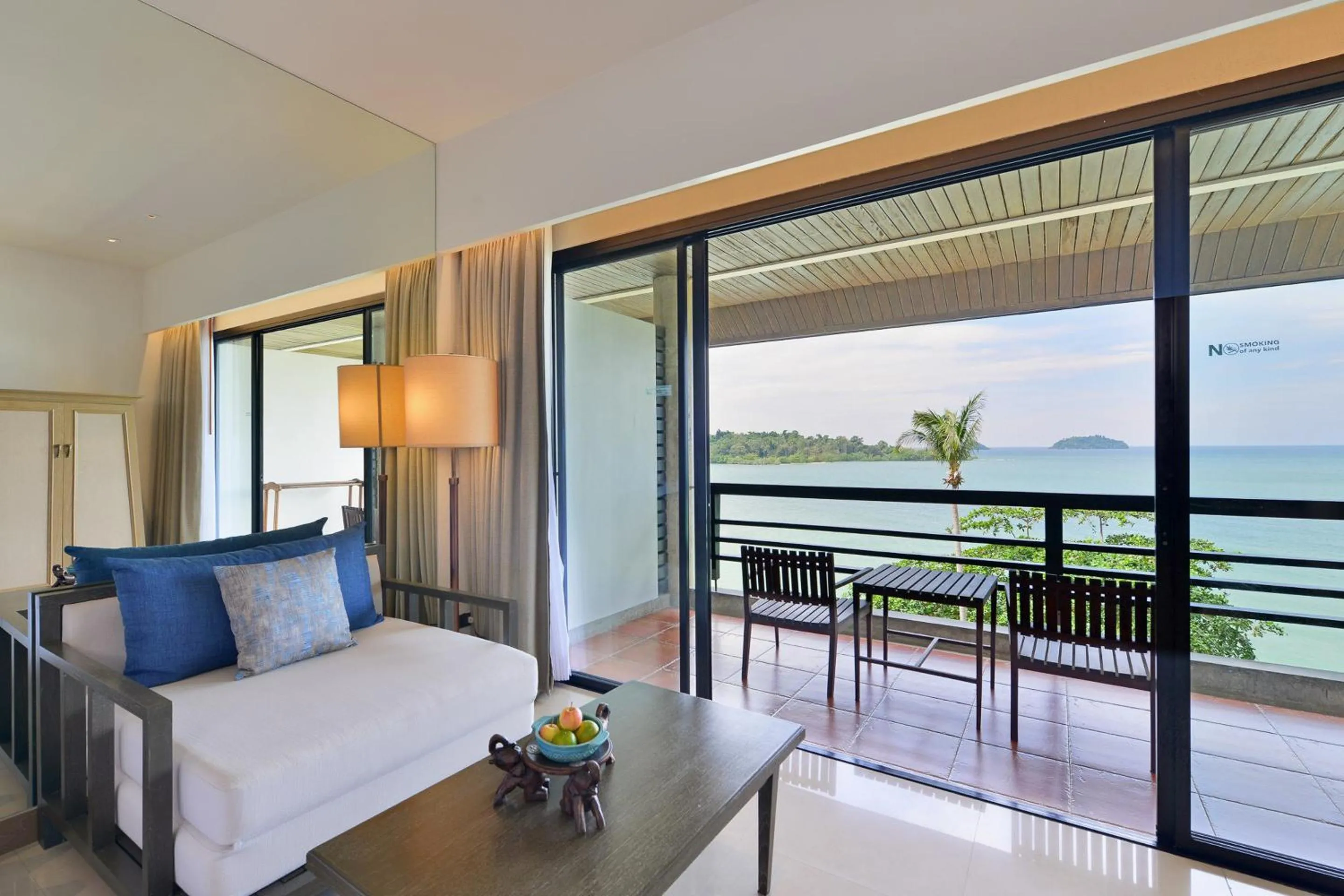 Sea view, Bed in SYLVAN Koh Chang