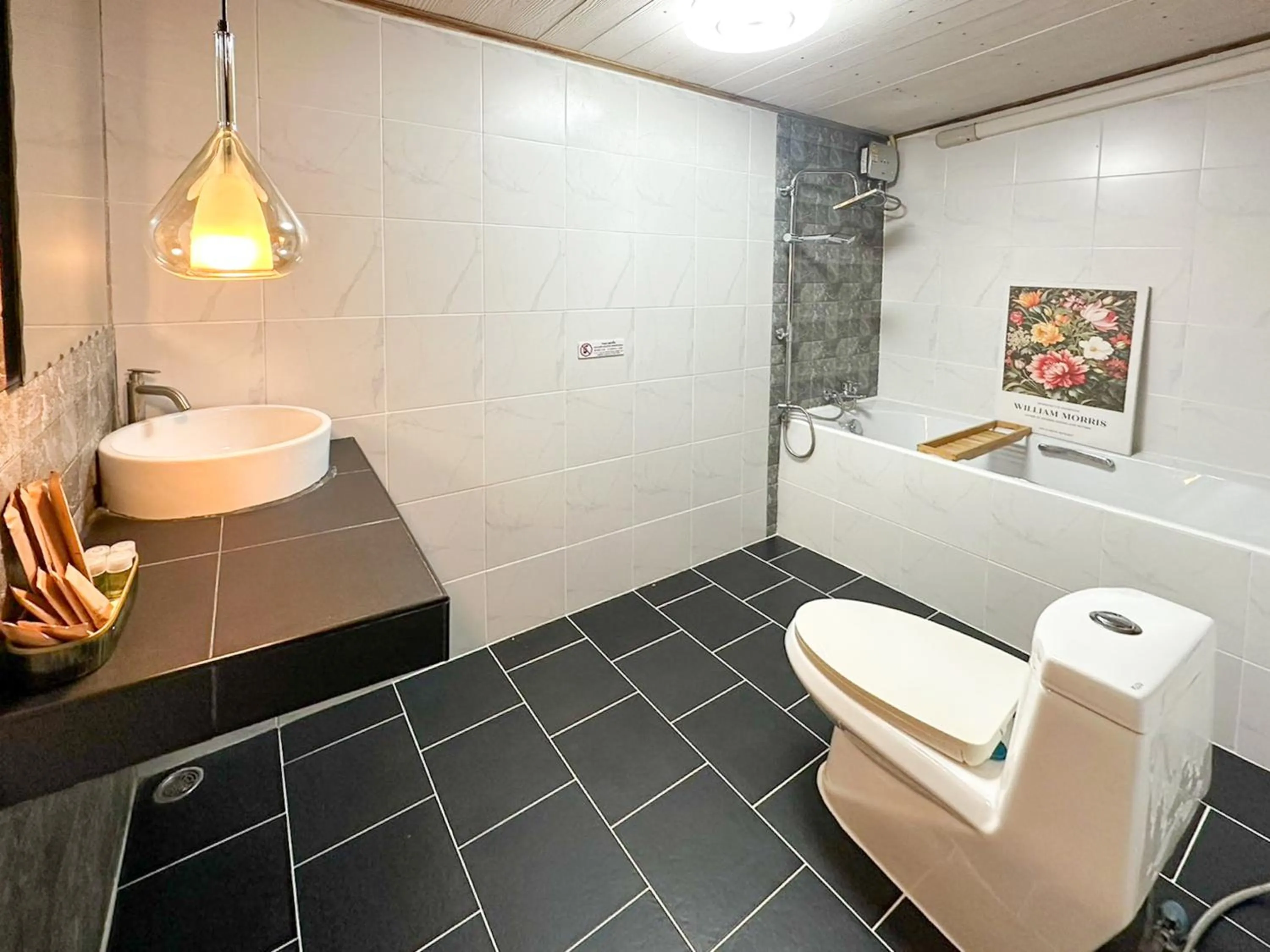 Toilet in SCN Resort and Spa Rayong
