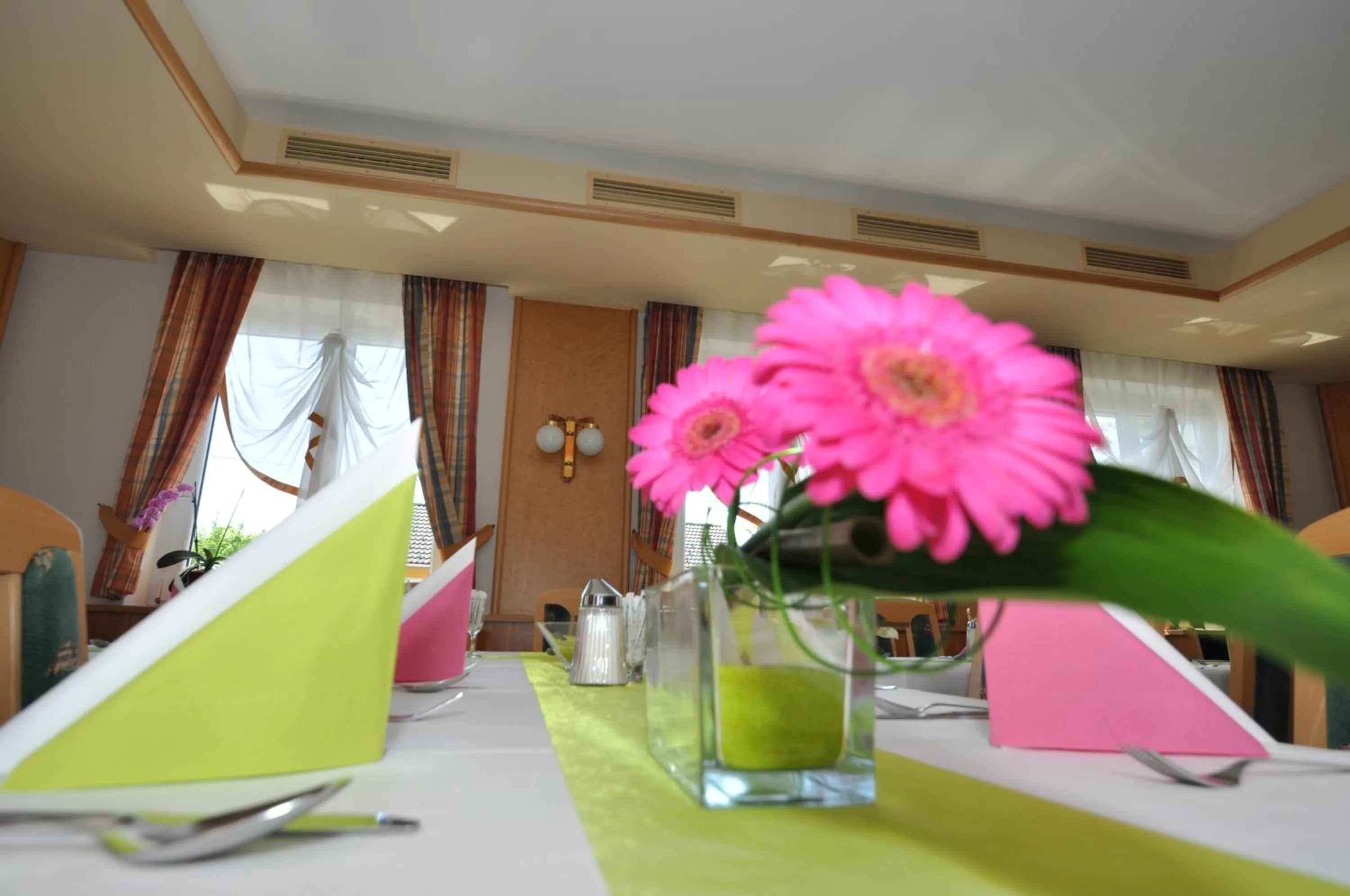 Restaurant/places to eat in Hotel-Restaurant Teuschler-Mogg Bad Waltersdorf inklusiv Genusscard