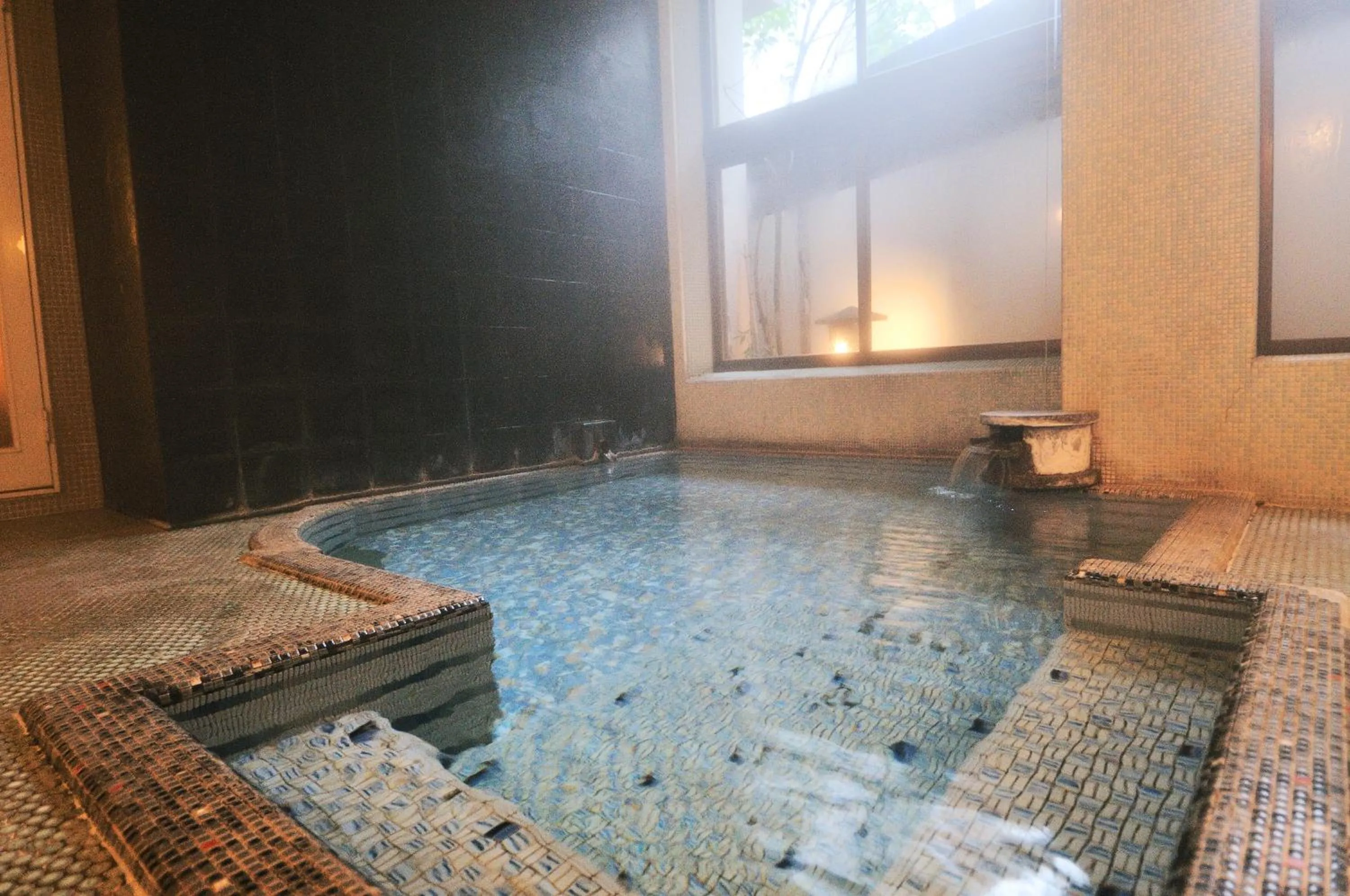 Hot Spring Bath in Izumiya Zenbe