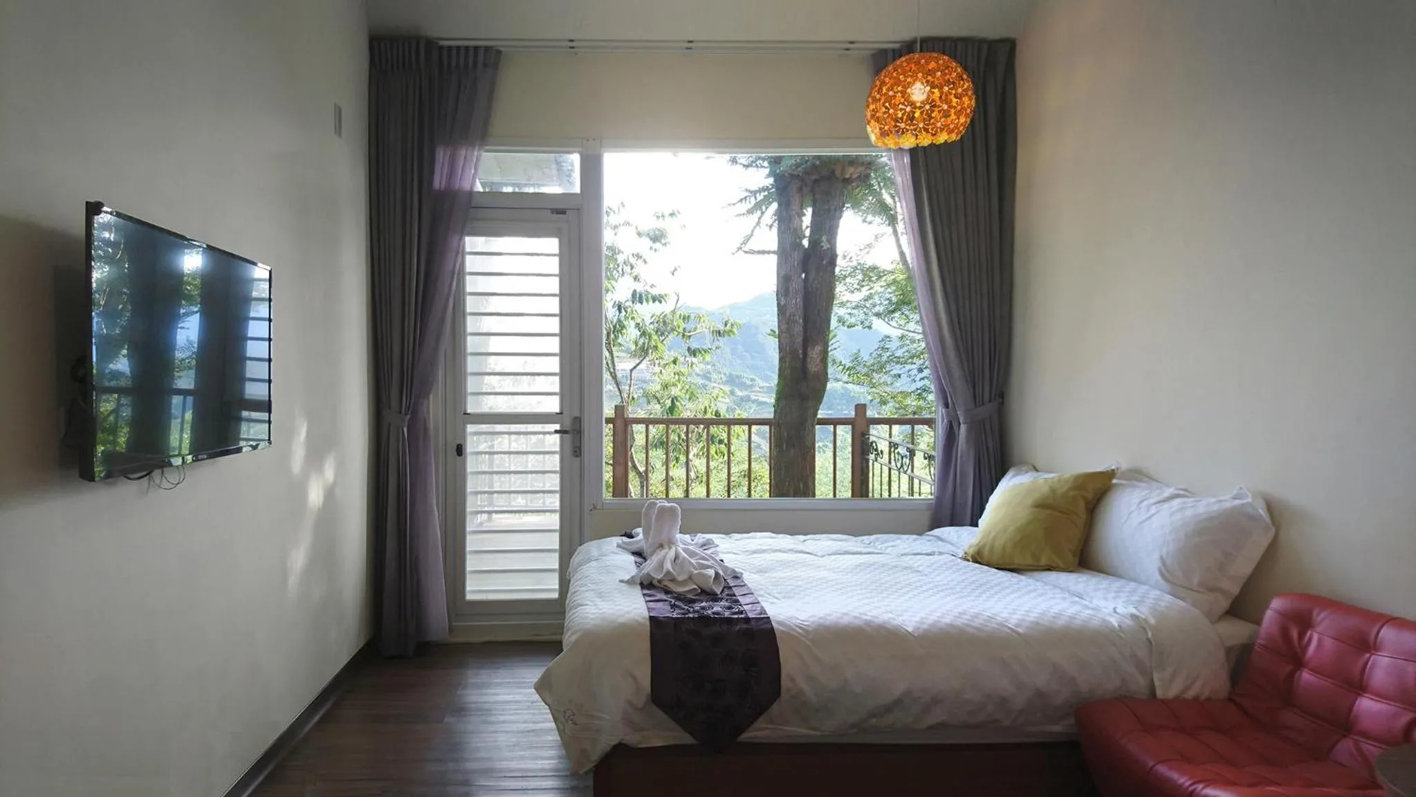 Bed in SunSweet House