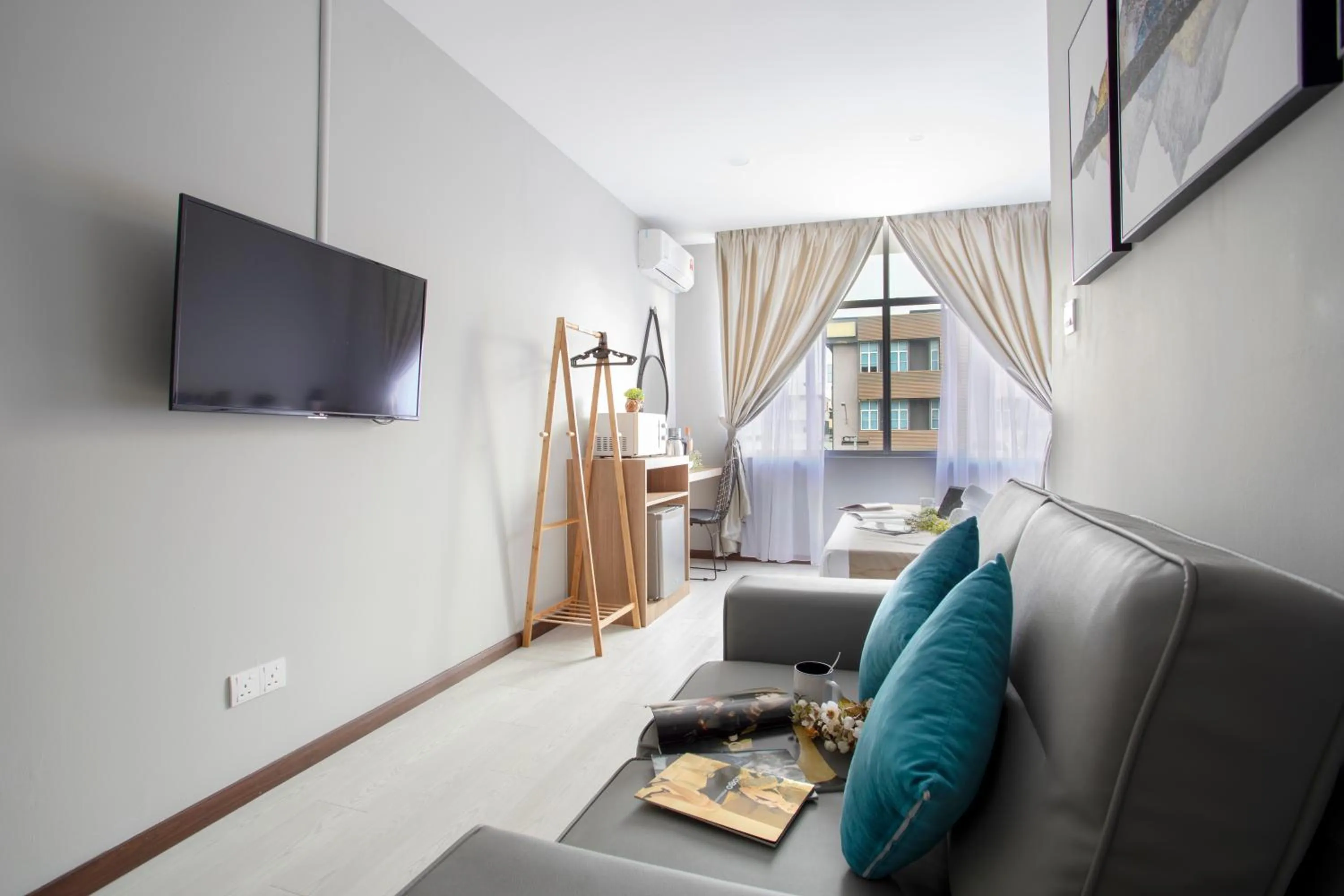 Seating area in HotSpot @ City Centre by SSVC